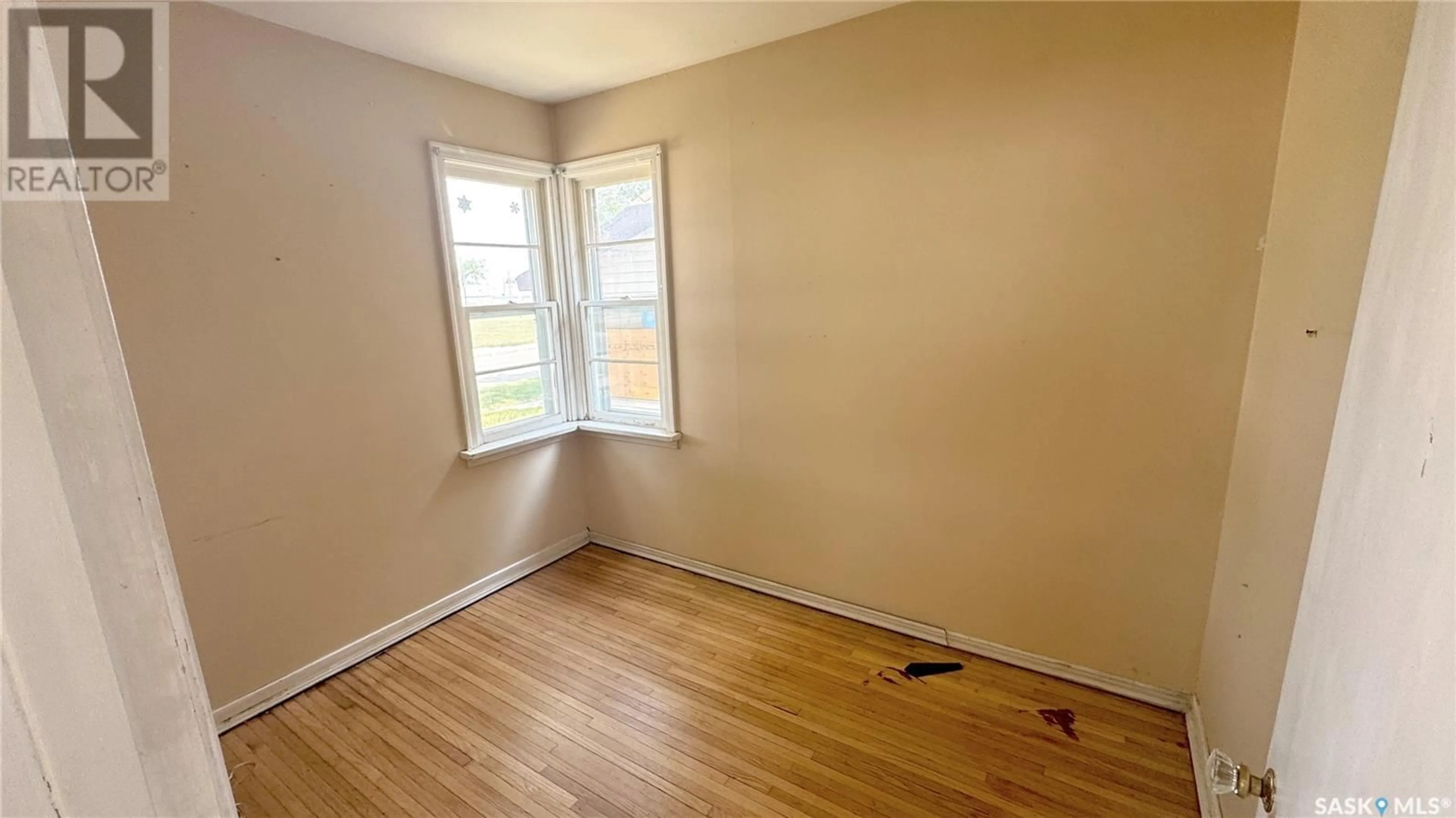 A pic of a room for 565 12TH STREET, Prince Albert Saskatchewan S6V1C5
