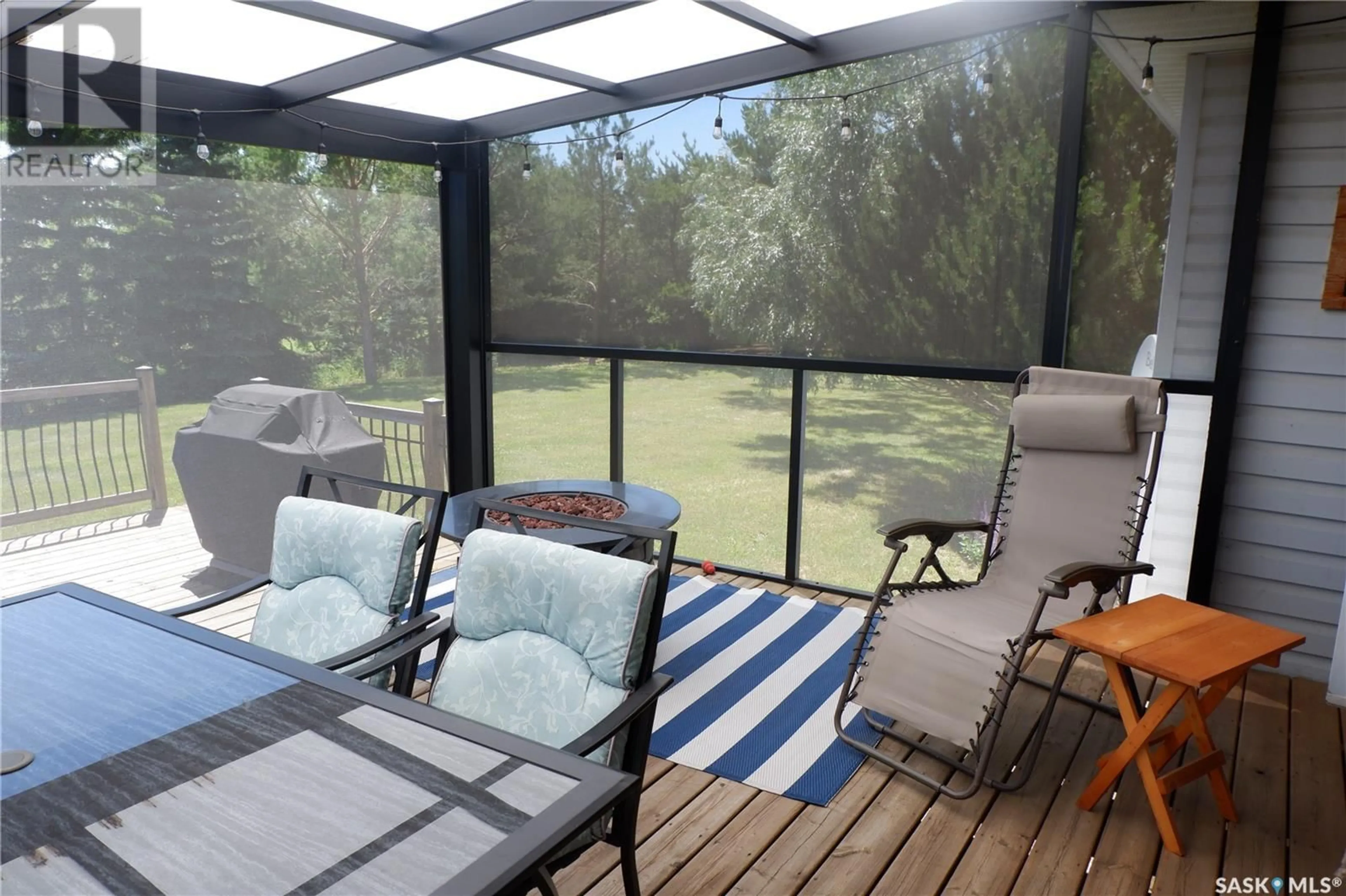 Patio, water/lake/river/ocean view for BONNEAU, Willow Bunch Rm No. 42 Saskatchewan S0H4K0