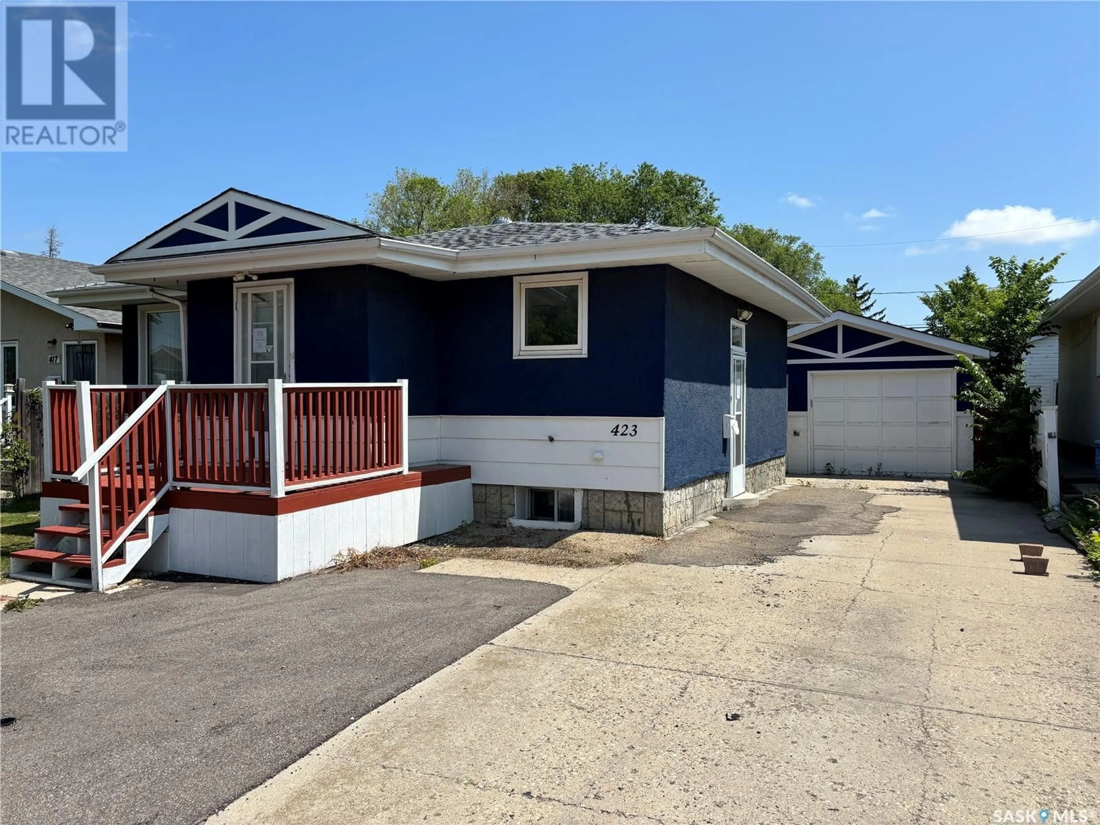 Home with vinyl exterior material, street for 423 YORK STREET, Regina Saskatchewan S4R4W7