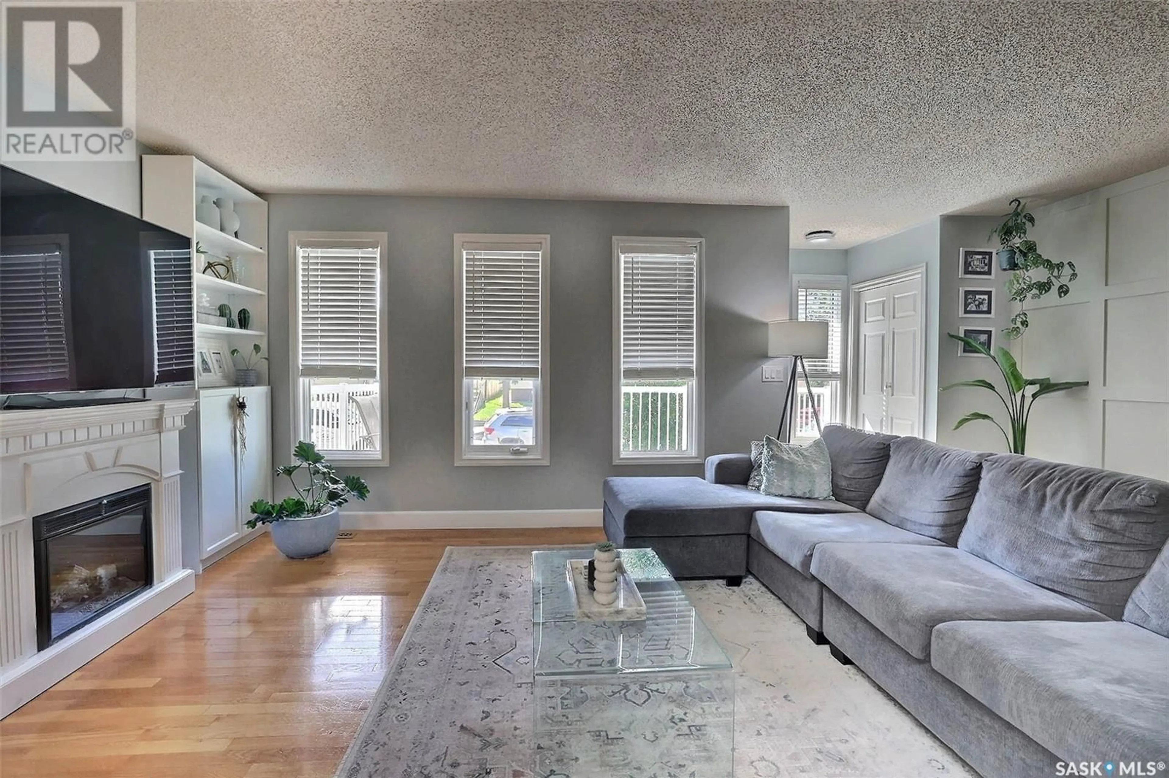 Living room with furniture, unknown for 2241 REYNOLDS STREET, Regina Saskatchewan S4N3N4