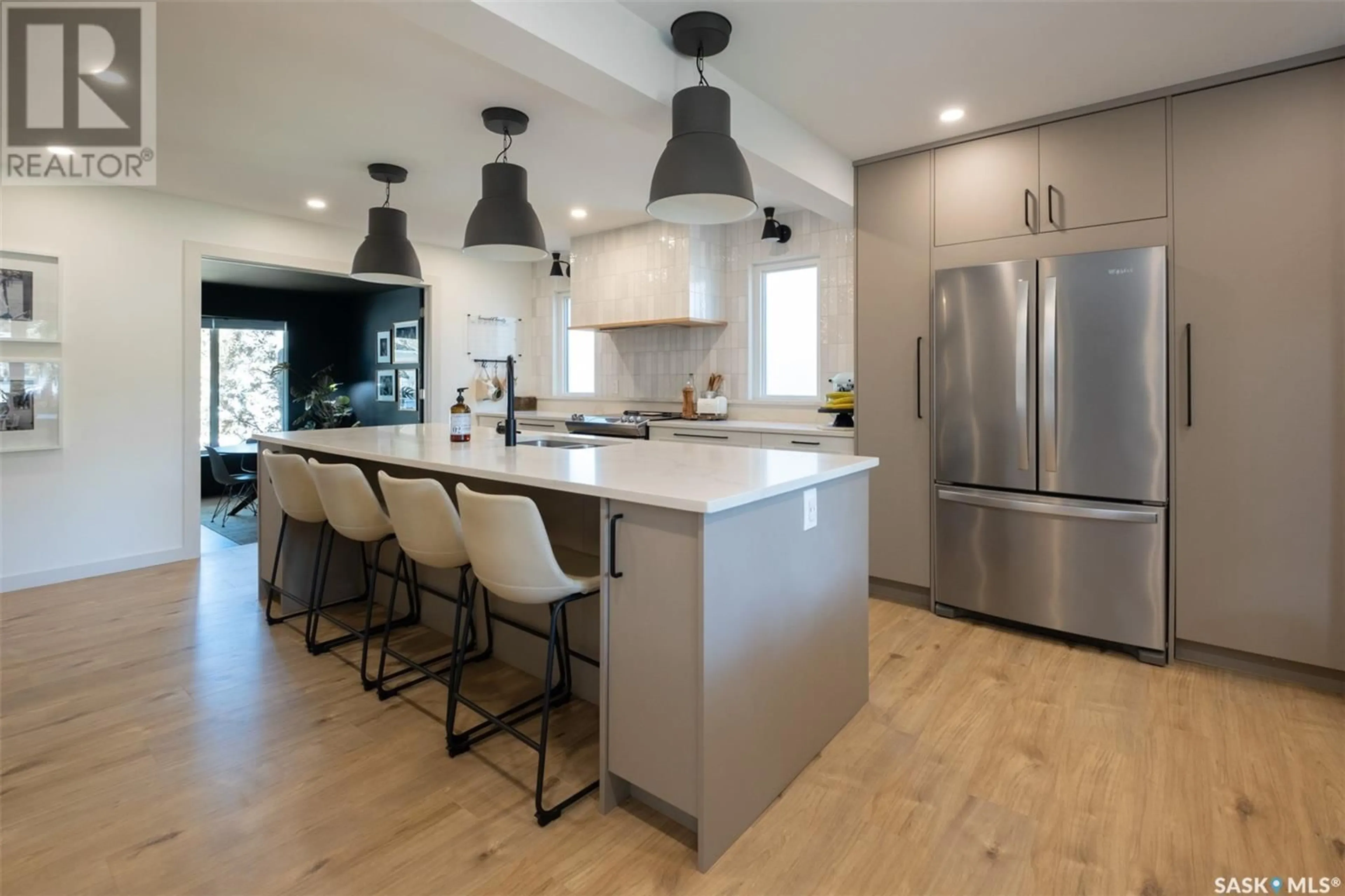 Open concept kitchen, unknown for 114 METCALFE ROAD, Regina Saskatchewan S4V0H8