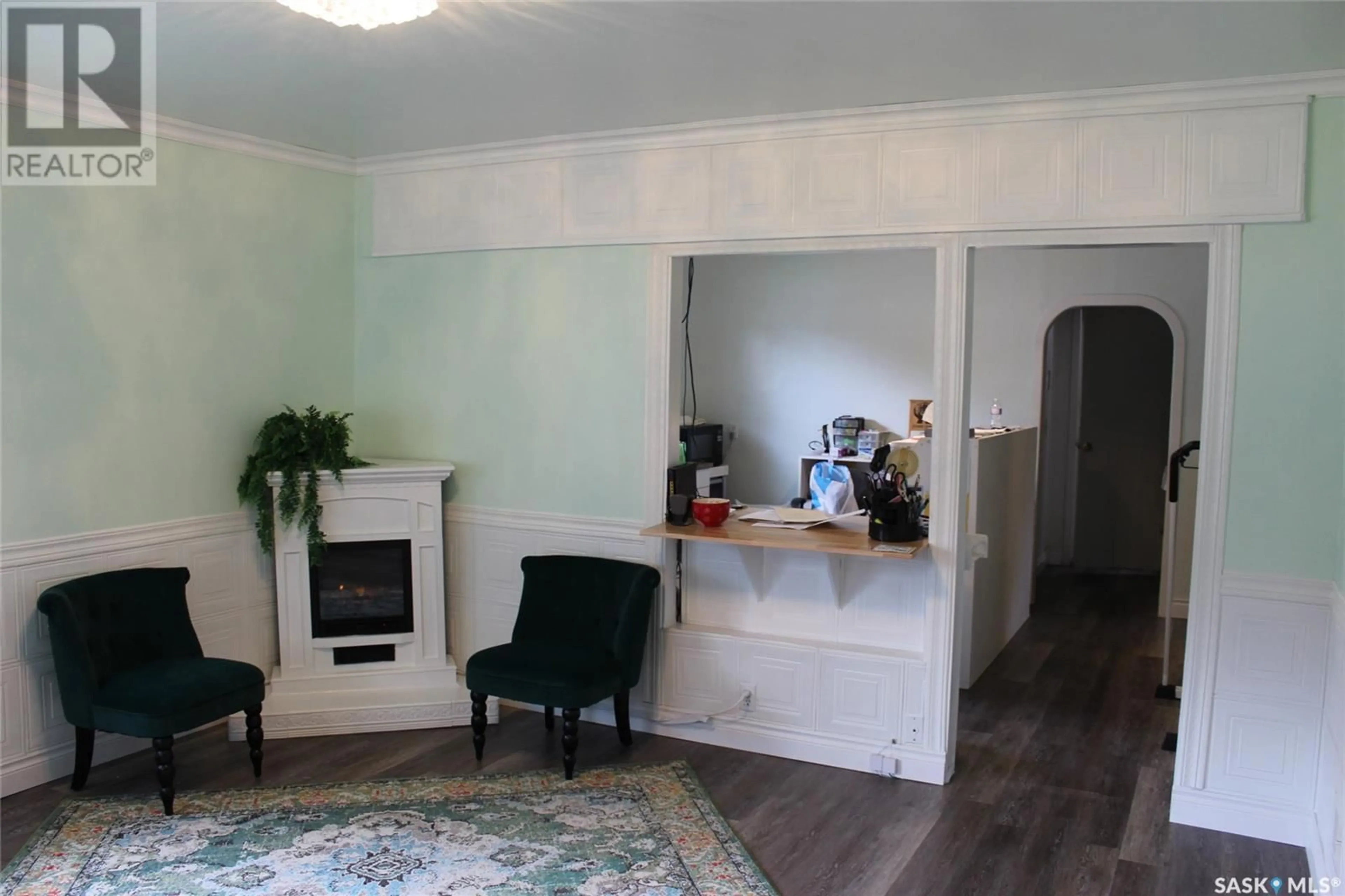 A pic of a room for 505 CENTRE STREET, Shaunavon Saskatchewan S0N2M0