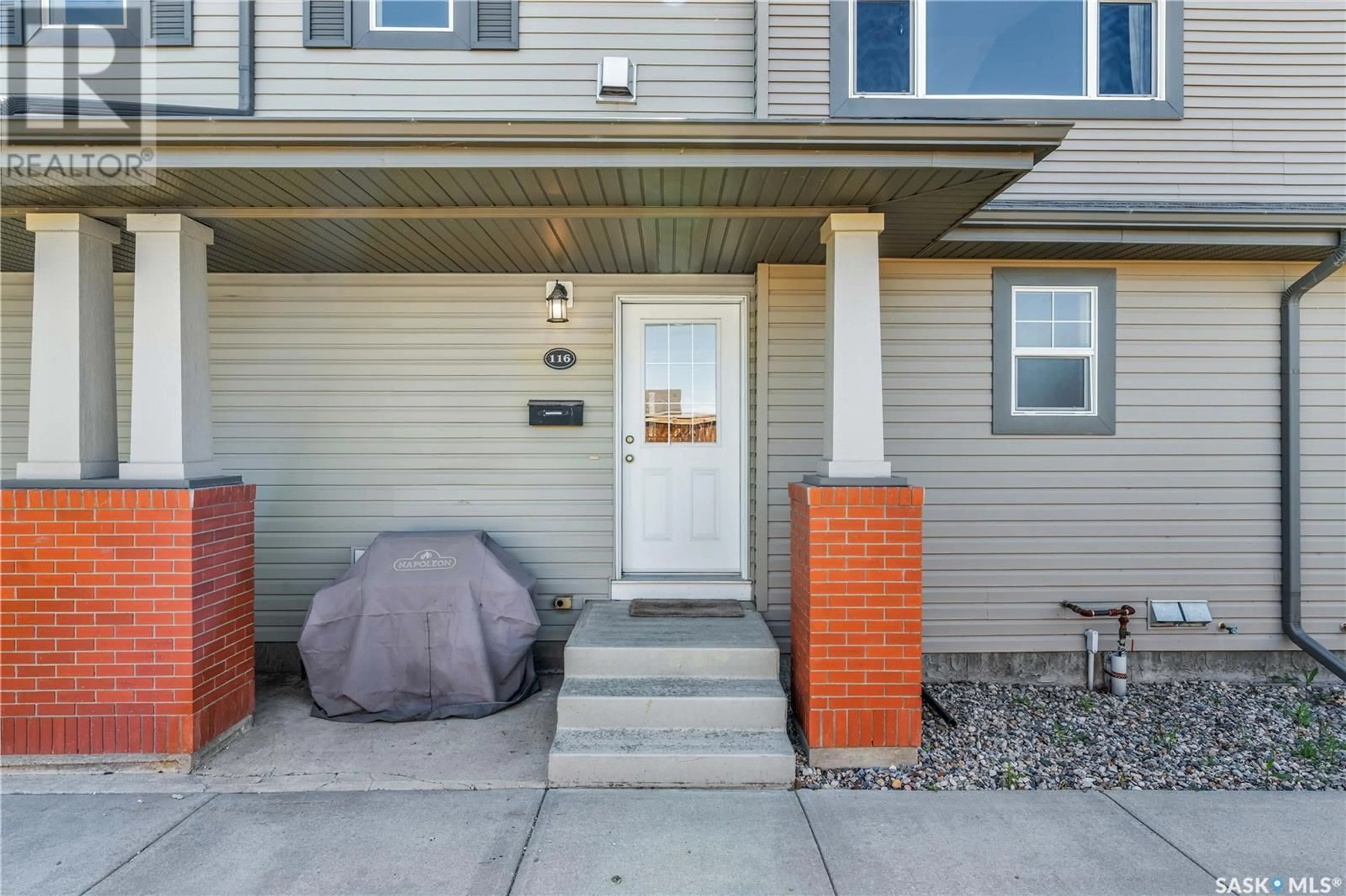 Indoor entryway for 410 - 116 STENSRUD ROAD, Saskatoon Saskatchewan S7W0B7