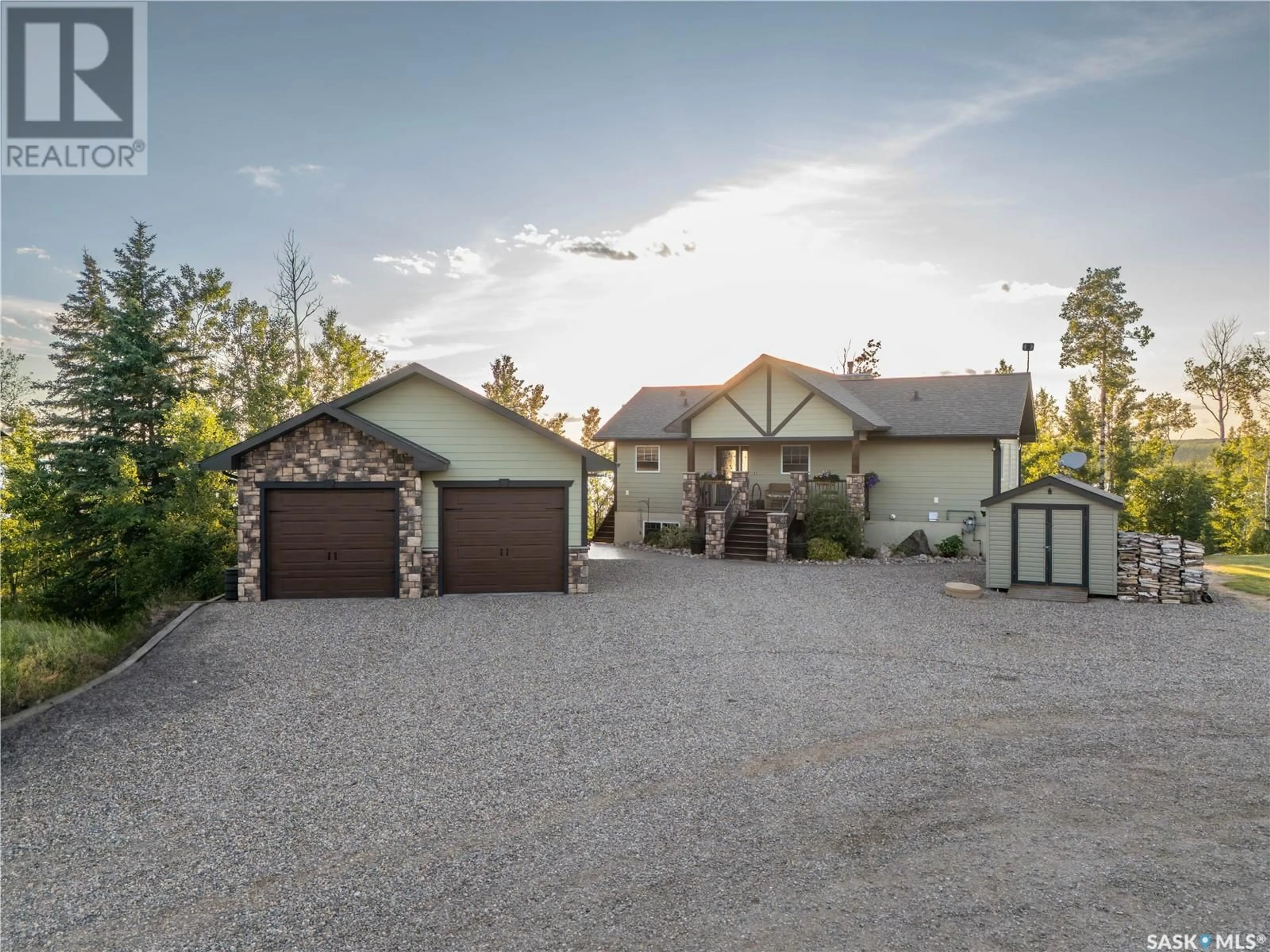 A pic from outside/outdoor area/front of a property/back of a property/a pic from drone, street for 609 CEDAR CLOSE, Goodsoil Saskatchewan S0M1A0