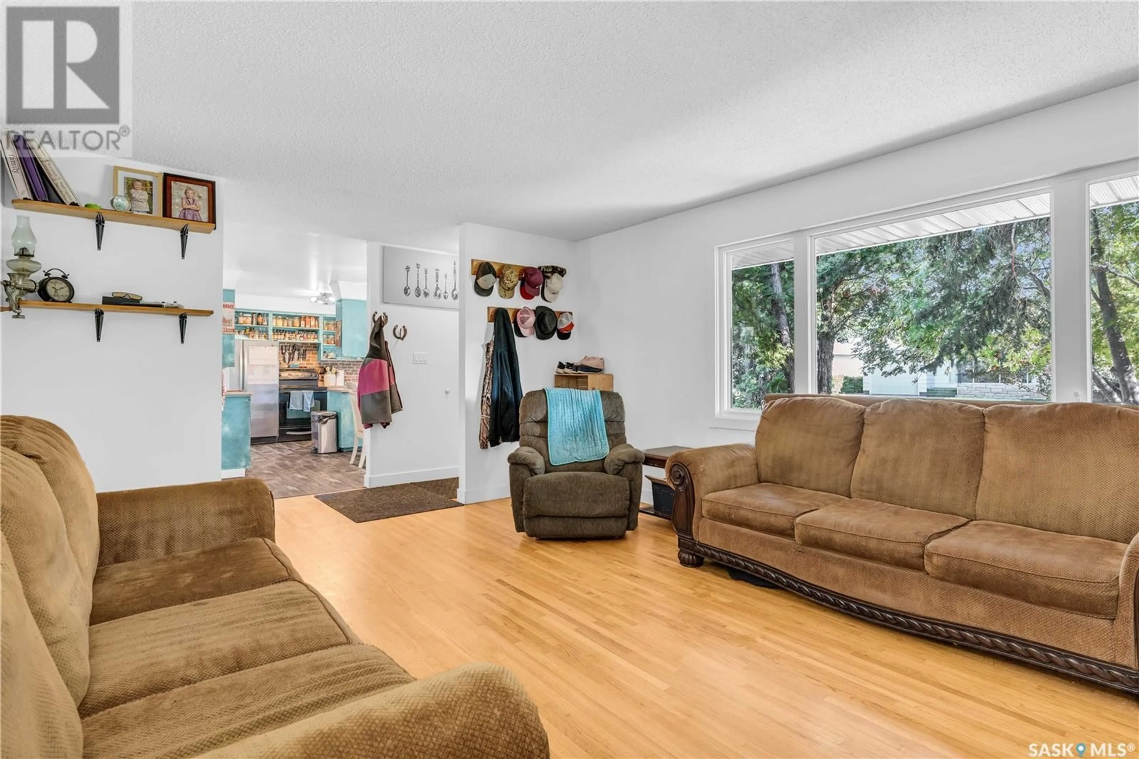 Living room with furniture, unknown for 3322 HARRINGTON STREET, Saskatoon Saskatchewan S7H3Y1