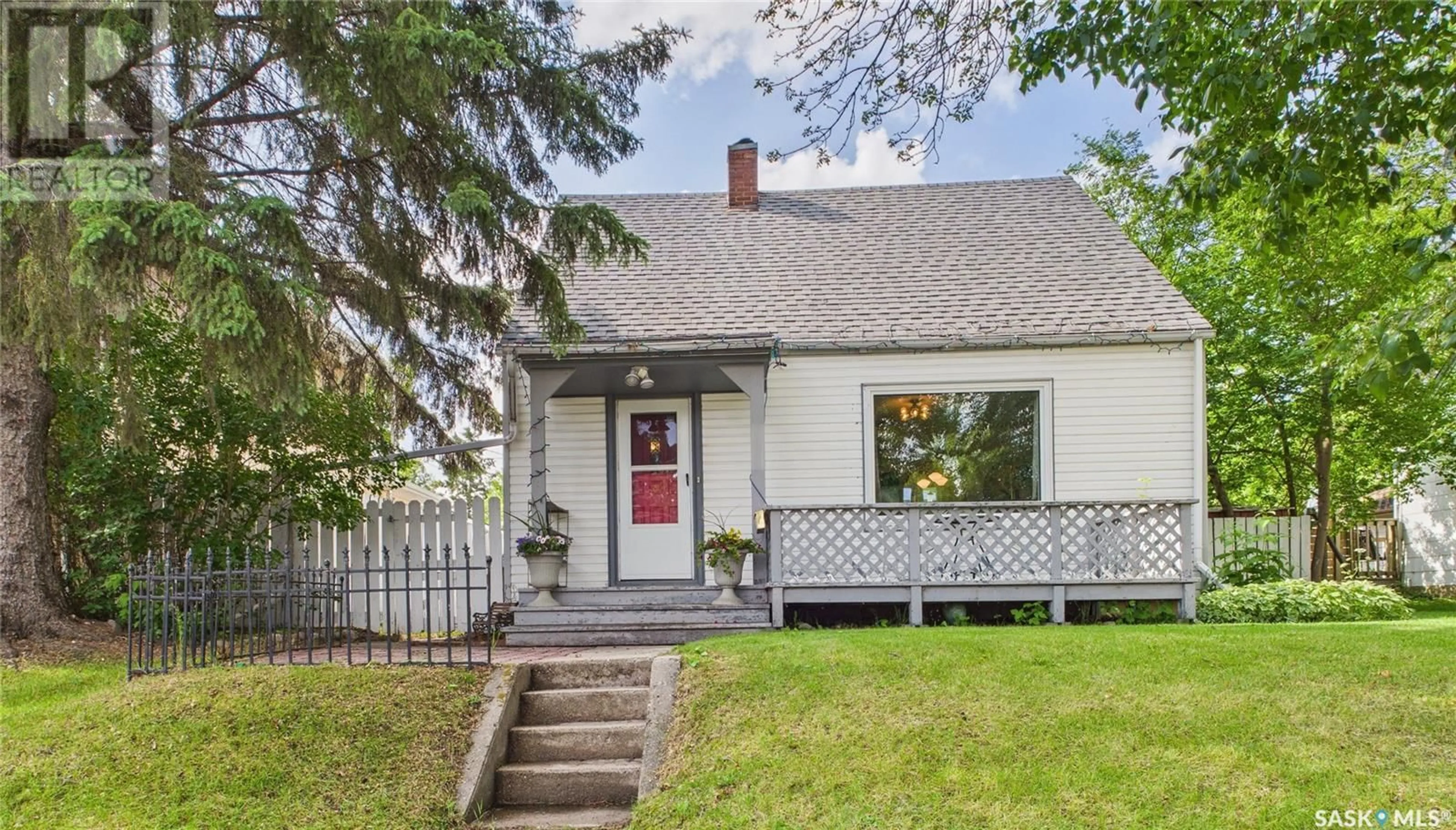 Home with vinyl exterior material, street for 523 20TH STREET, Prince Albert Saskatchewan S6V1L4