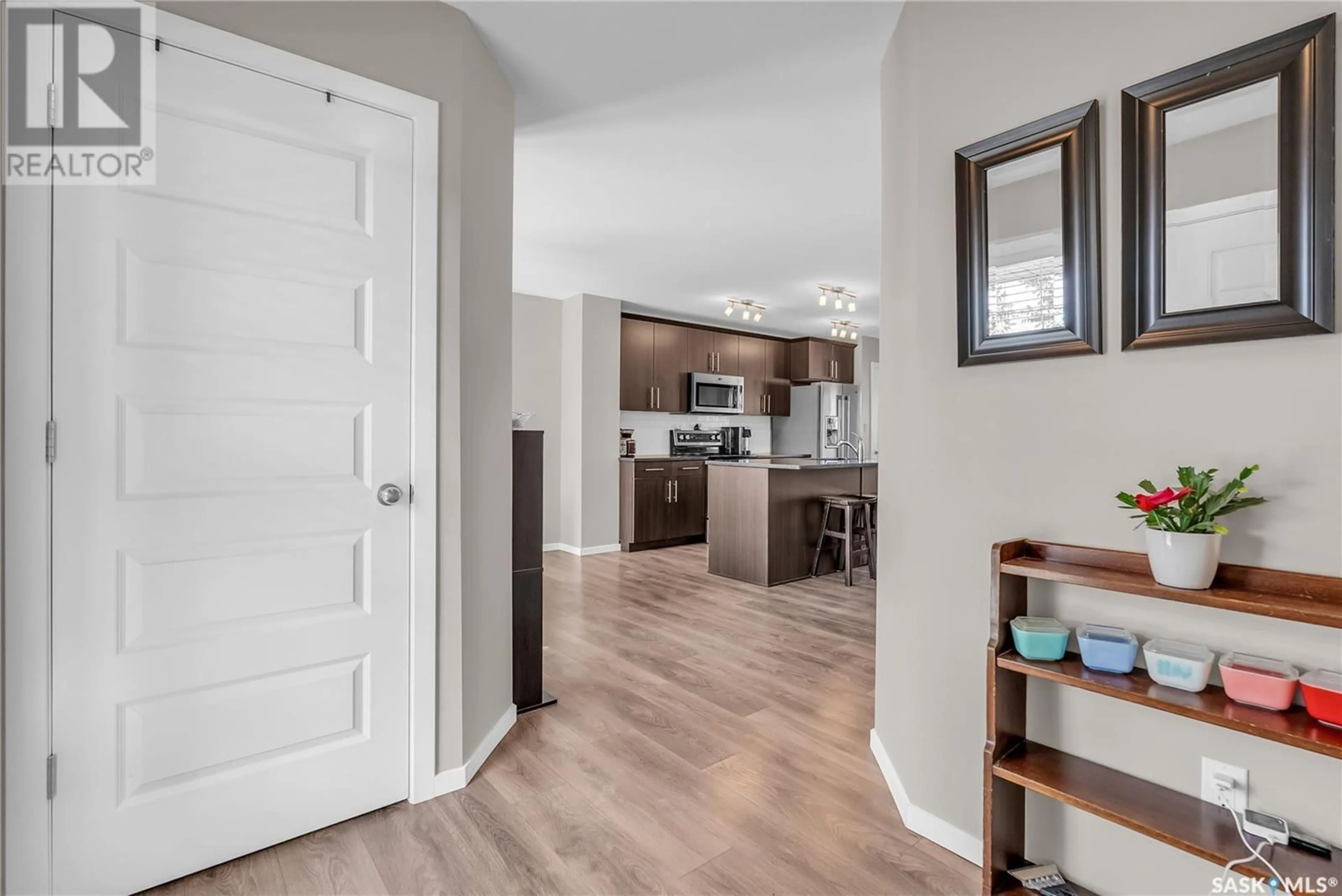 Indoor entryway for 307 DELAINEY MANOR, Saskatoon Saskatchewan S7V0N2