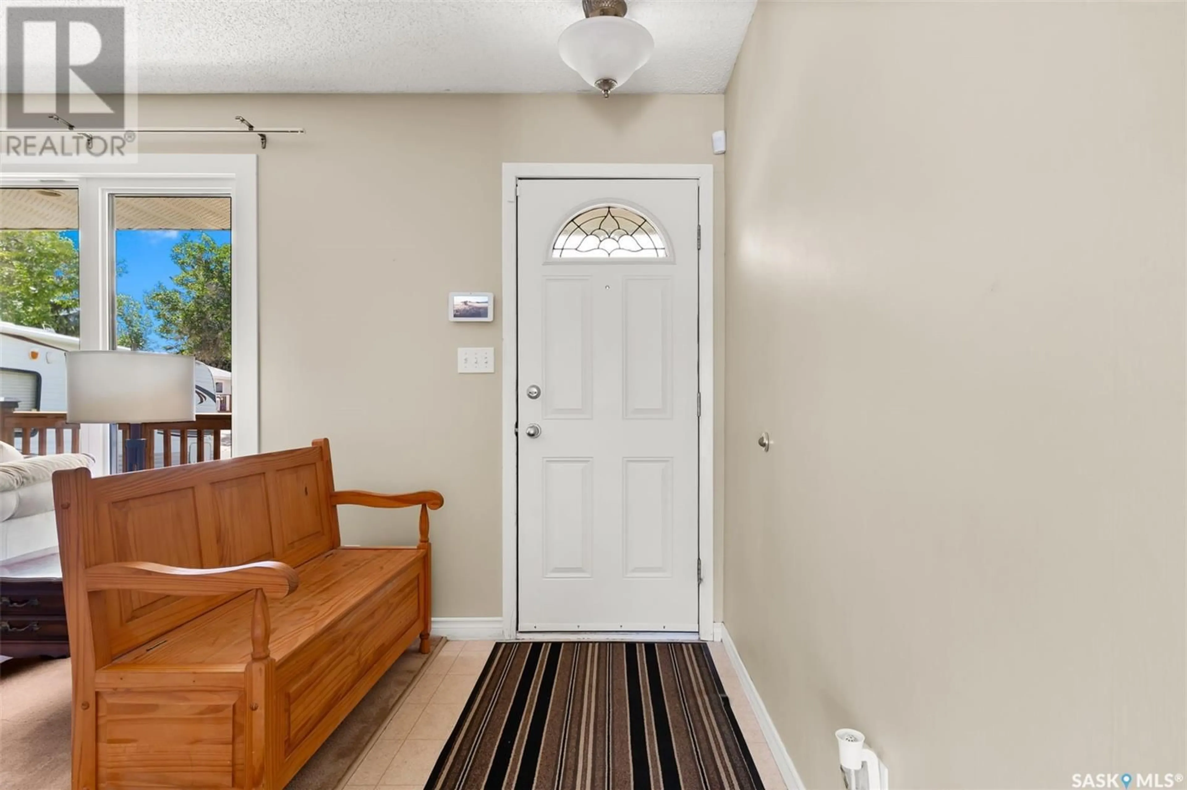 Indoor entryway for 115 MCSHERRY CRESCENT, Regina Saskatchewan S4T7B5