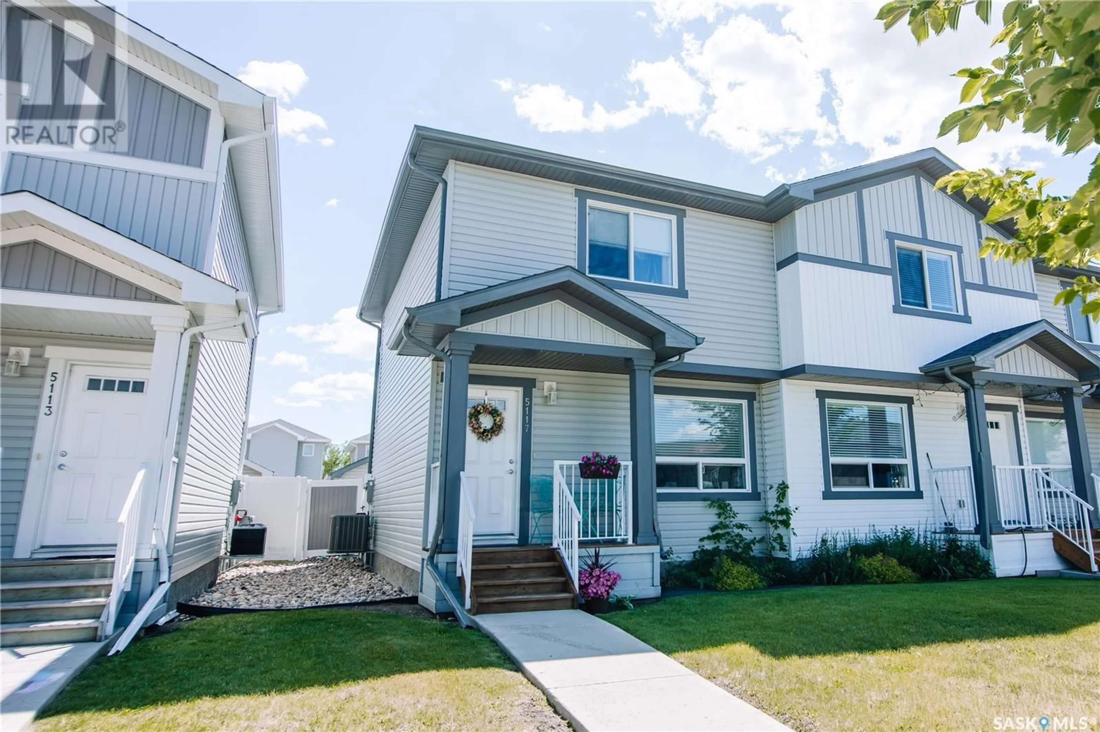 Home with vinyl exterior material, street for 5117 BEACON WAY, Regina Saskatchewan S4W0H8