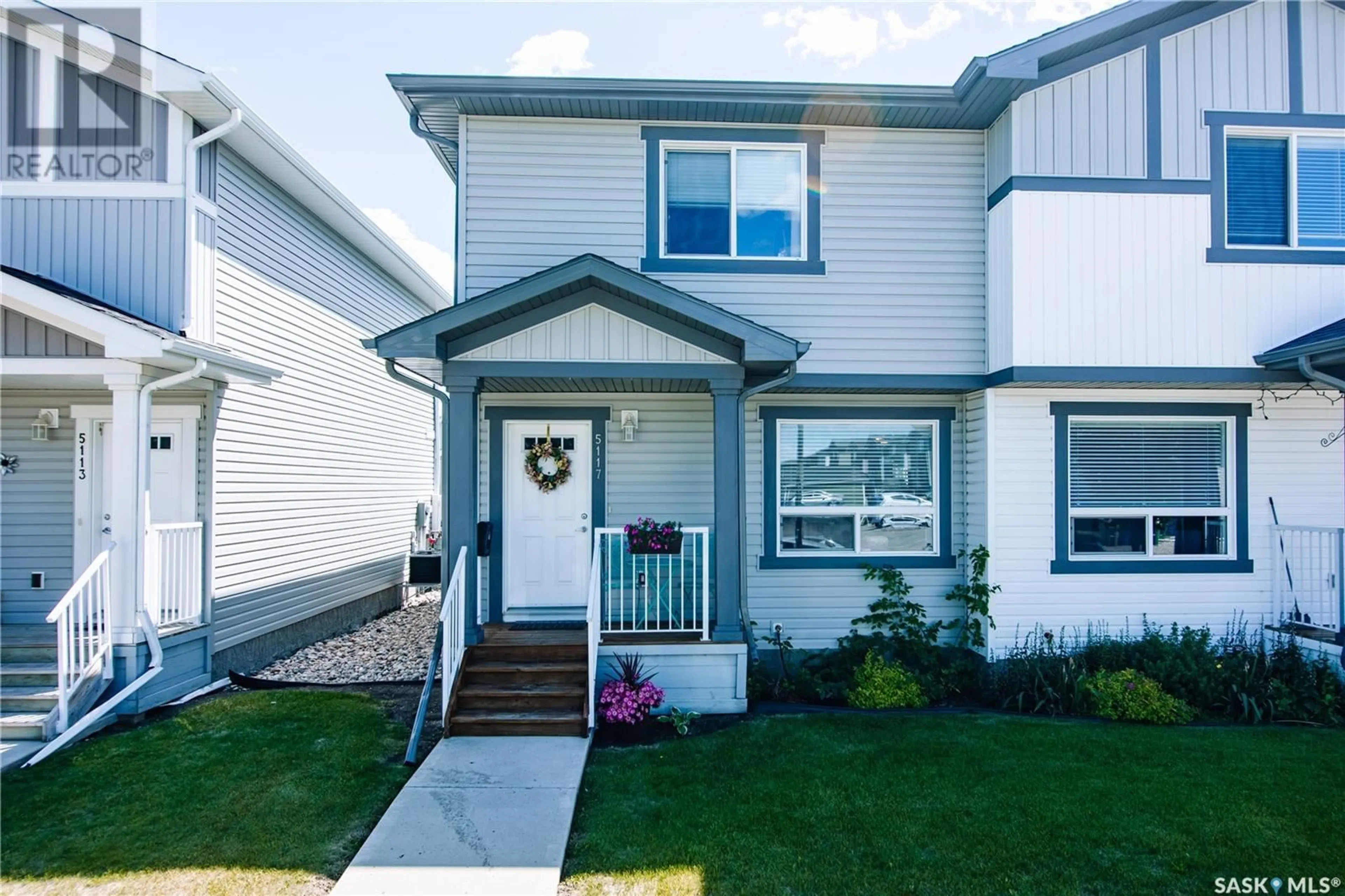 Home with vinyl exterior material, street for 5117 BEACON WAY, Regina Saskatchewan S4W0H8