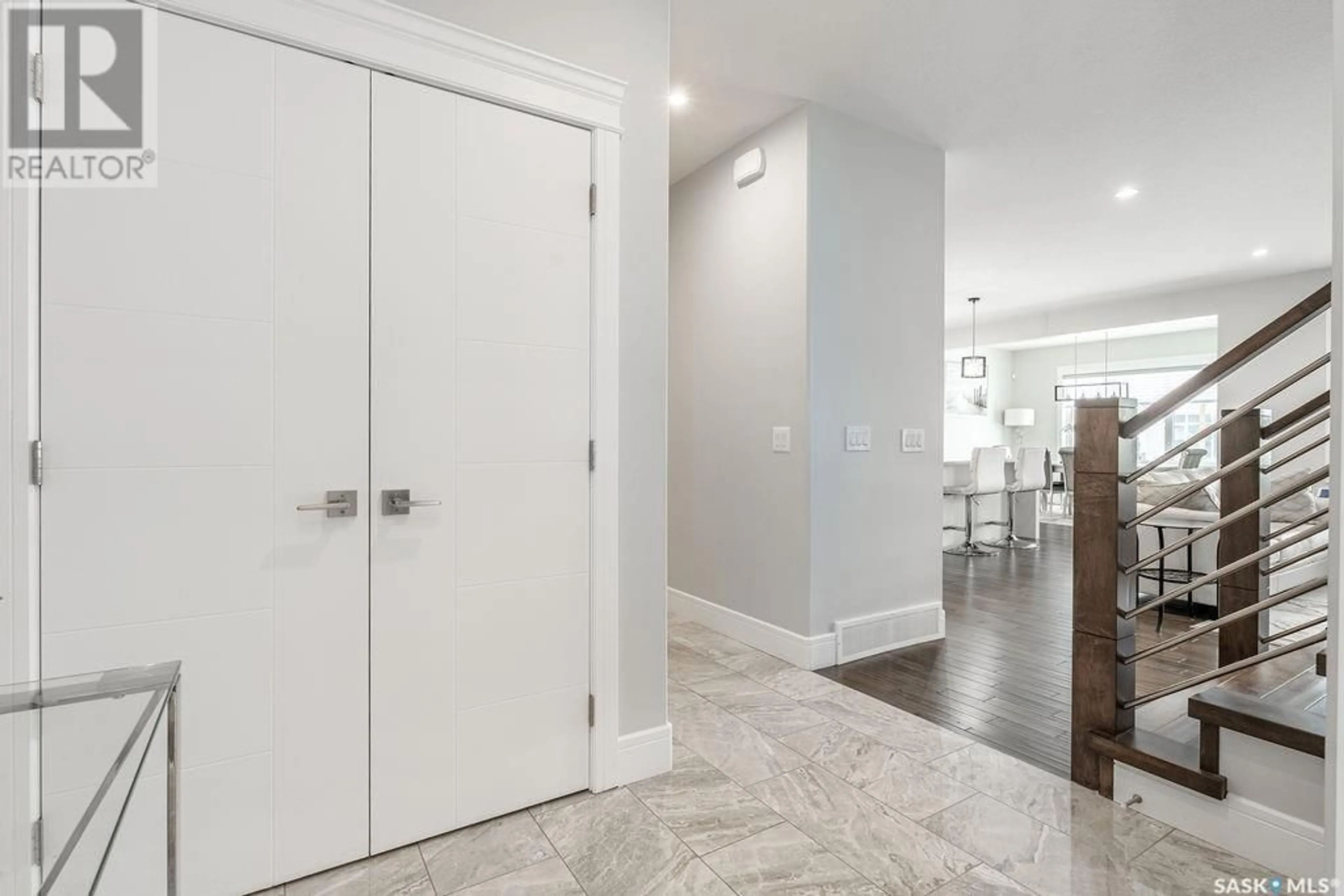Indoor entryway for 515 KENASCHUK WAY, Saskatoon Saskatchewan S7W0C2