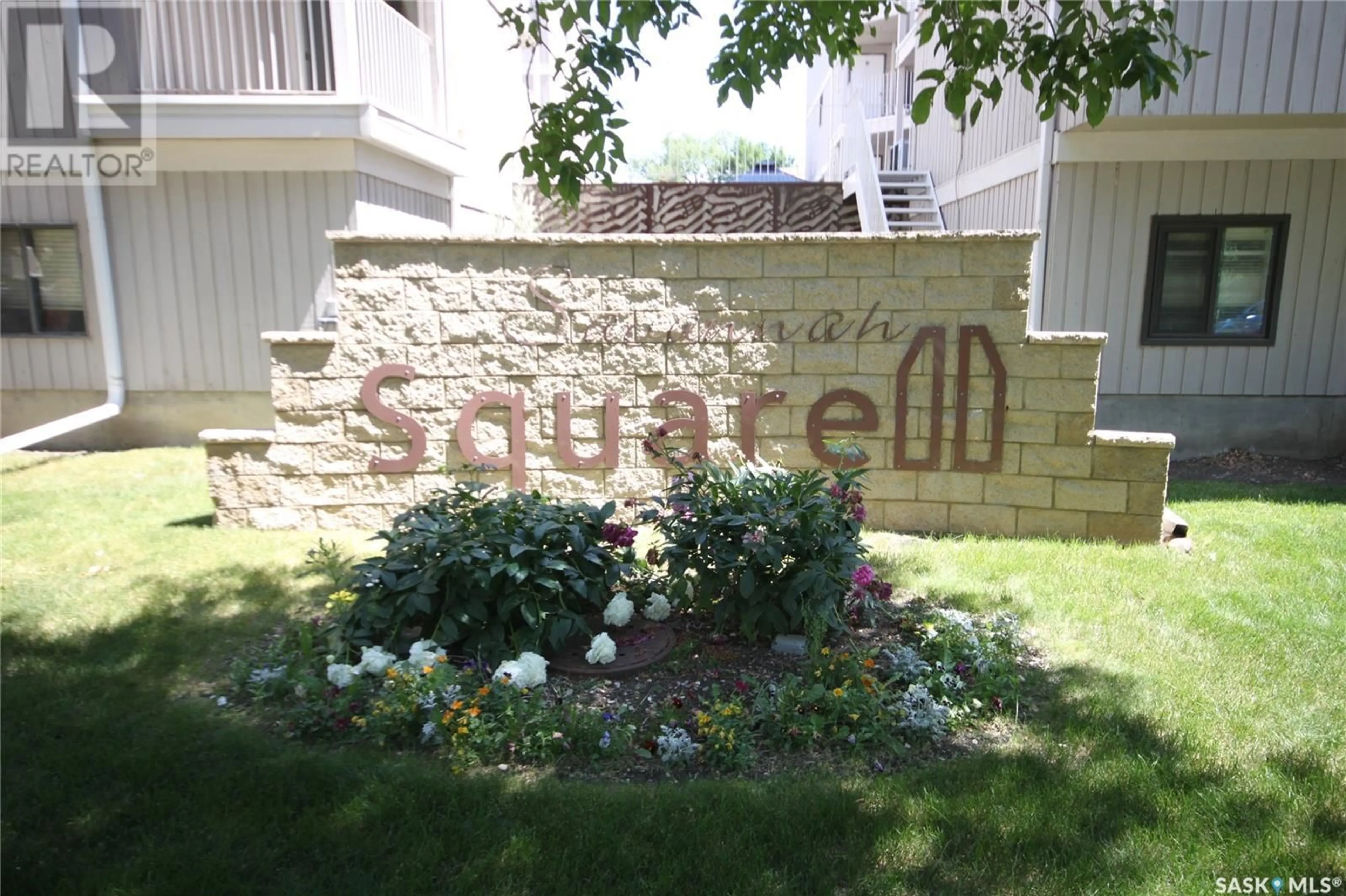 Patio, street for 217 - 2315 MCINTYRE STREET, Regina Saskatchewan S4P3Y8