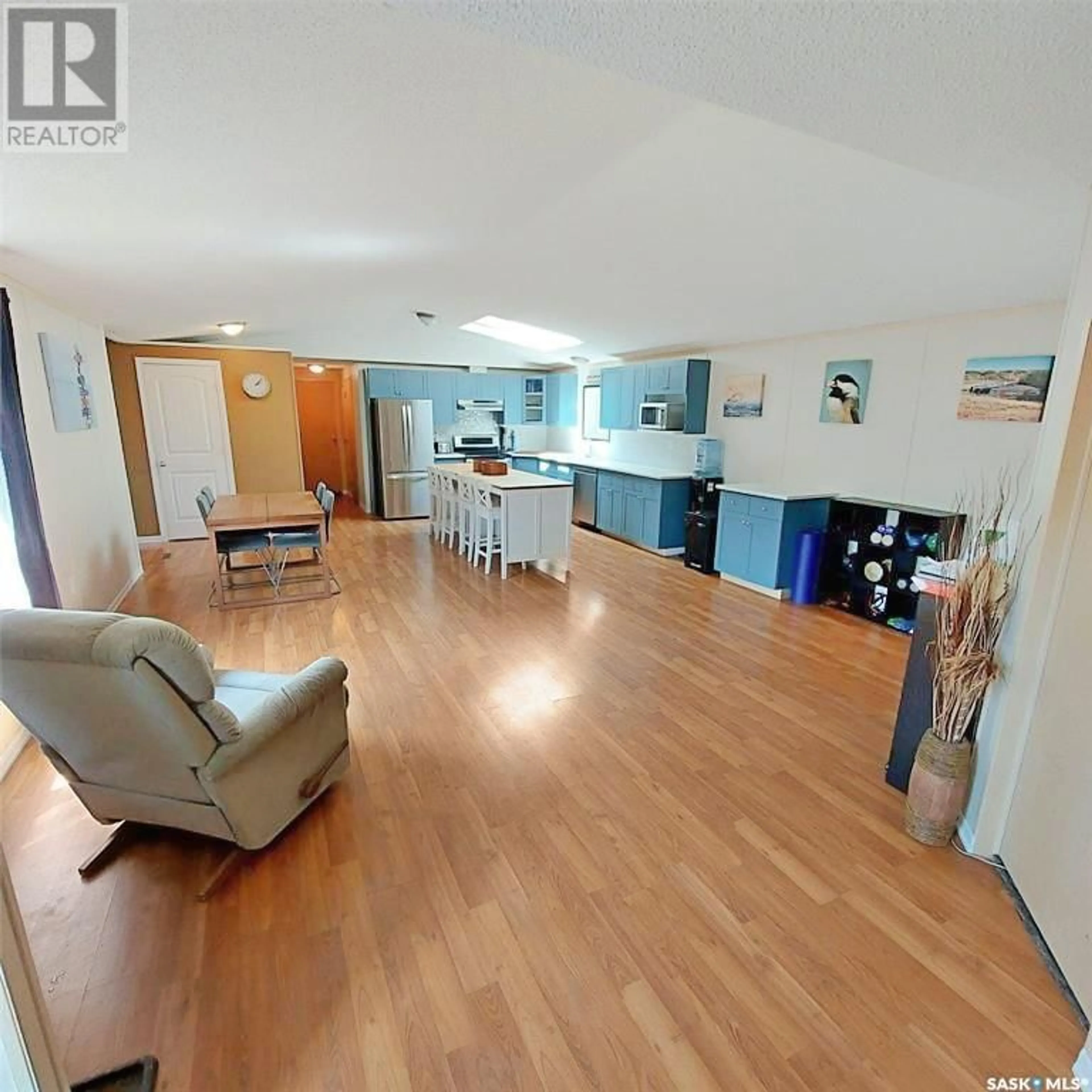 Unknown for 118 4TH AVENUE, Neilburg Saskatchewan S0M2C0
