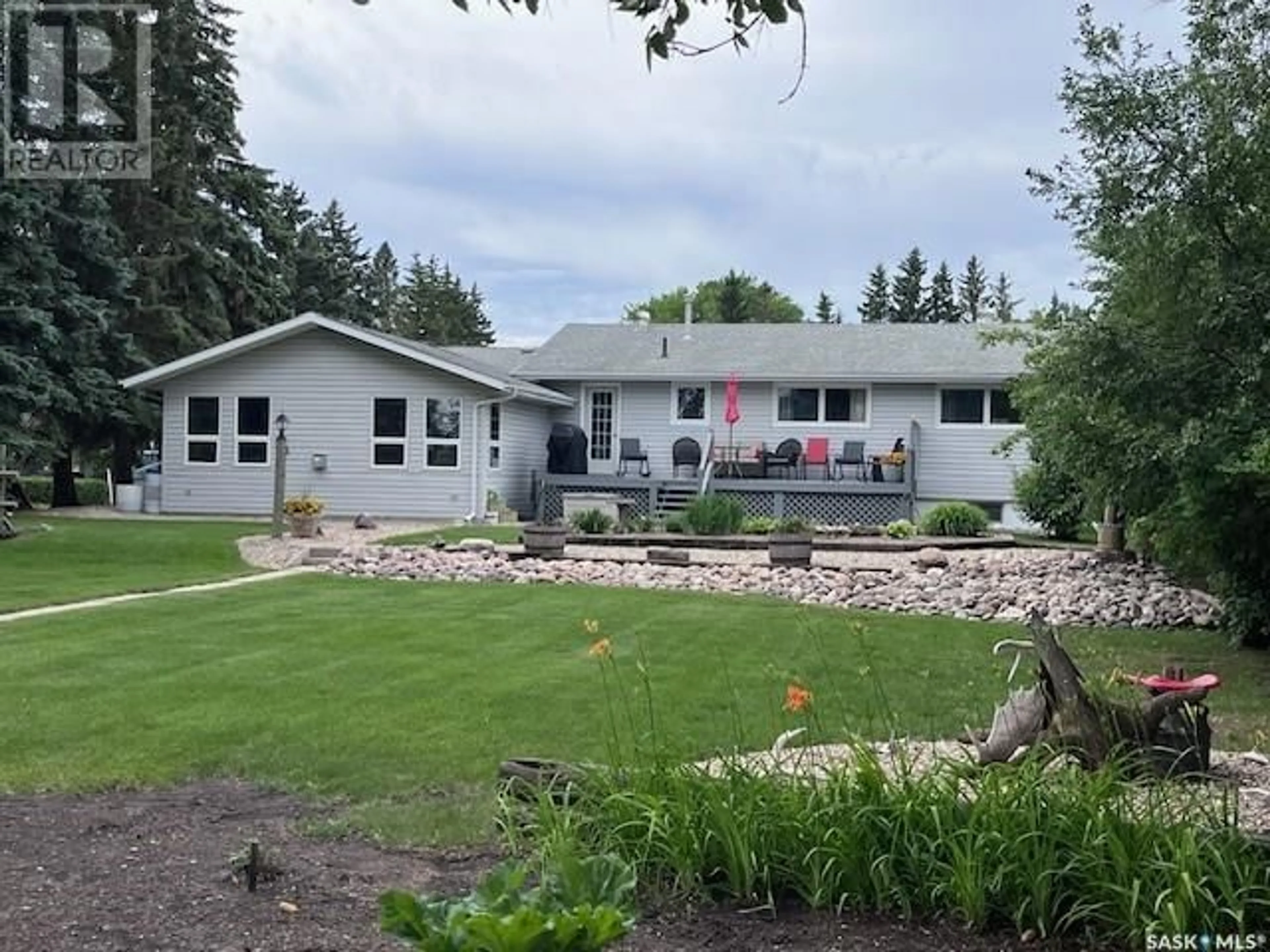 A pic from outside/outdoor area/front of a property/back of a property/a pic from drone, unknown for 12 VANIER PLACE, Melfort Saskatchewan S0E1A0