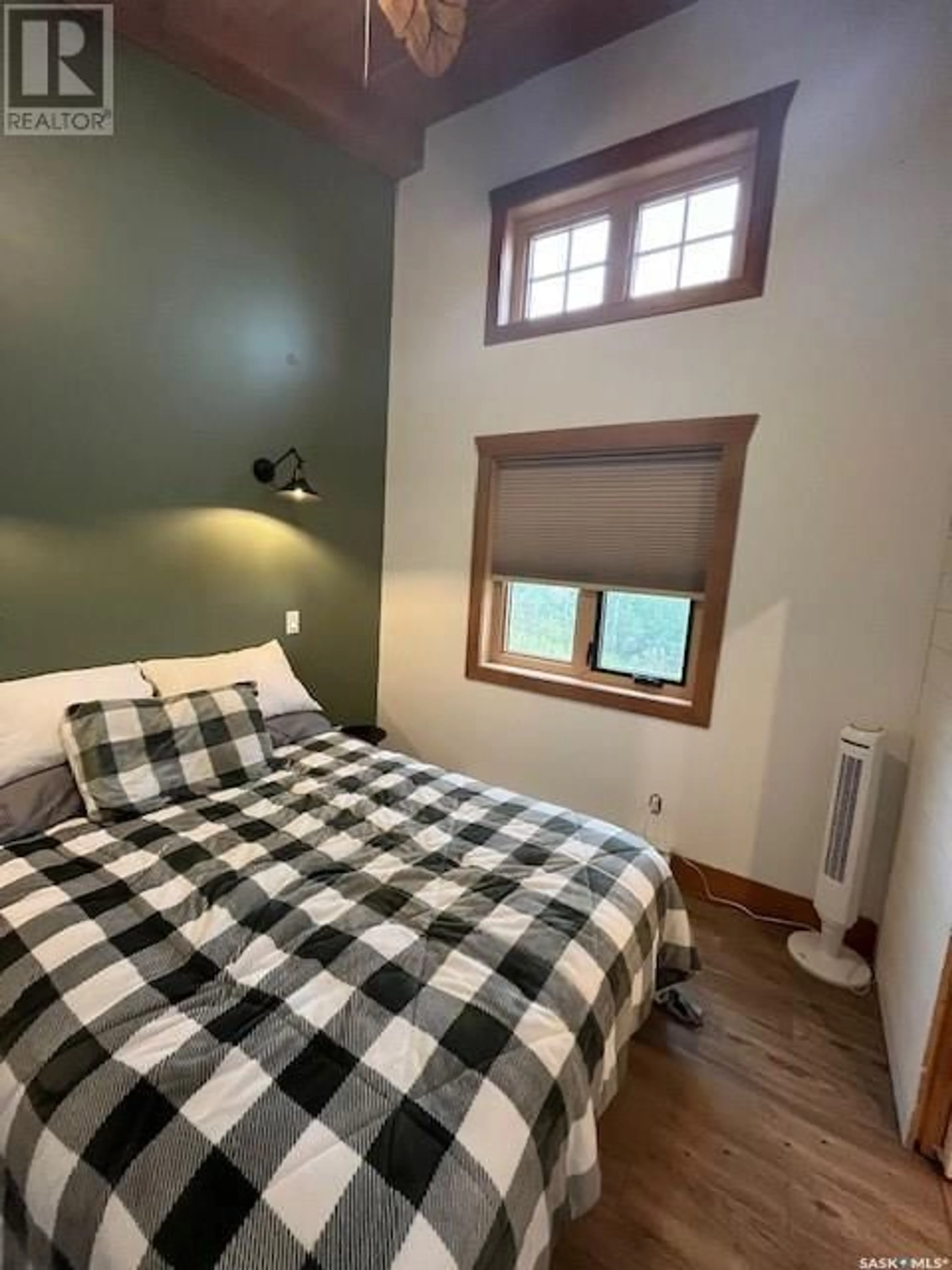 Bedroom with bed, unknown for 3 WACASA RIDGE, Hoodoo Rm No. 401 Saskatchewan S0K4P0