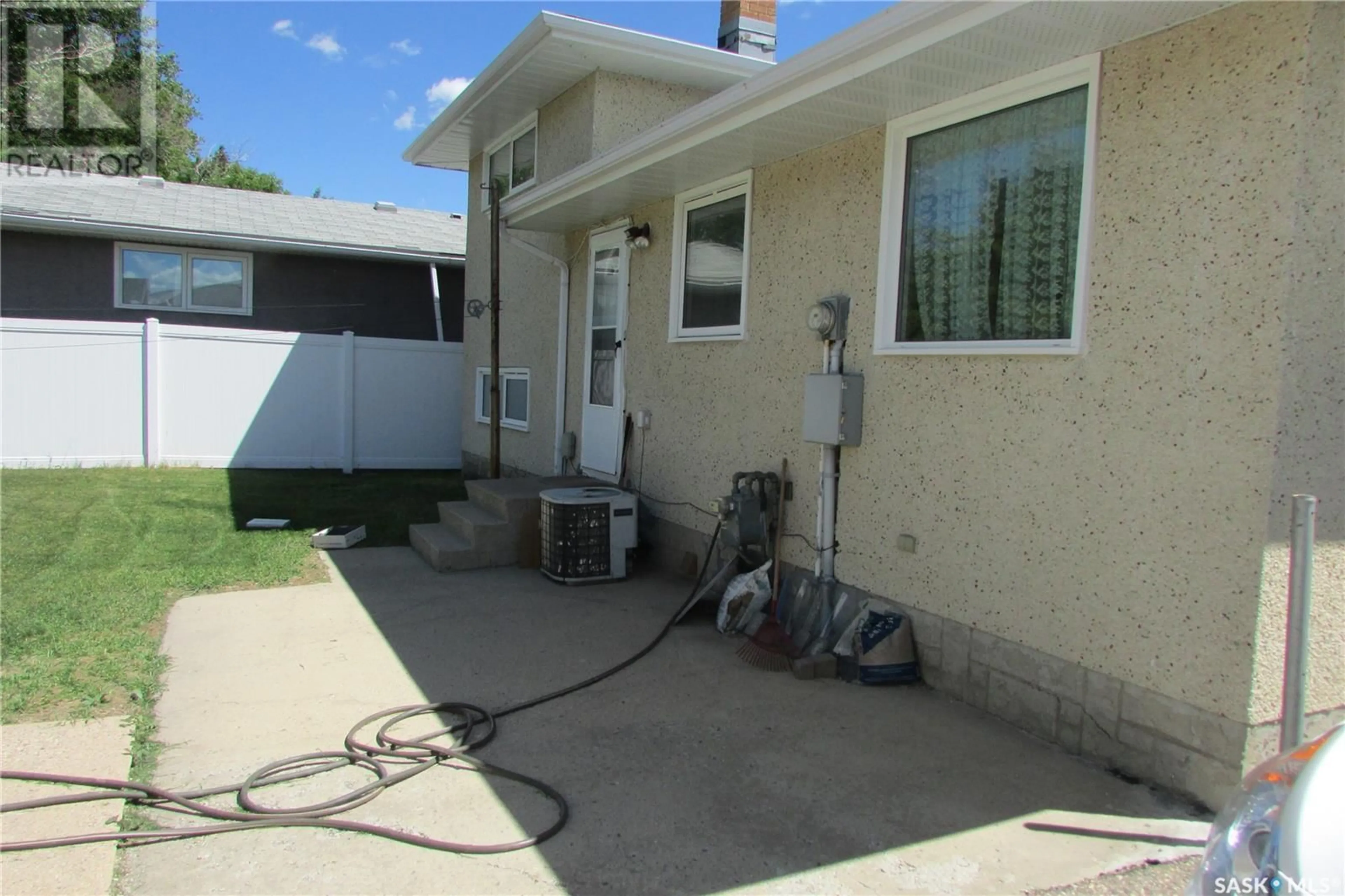 Unknown for 7228 DEWDNEY AVENUE, Regina Saskatchewan S4T1E6