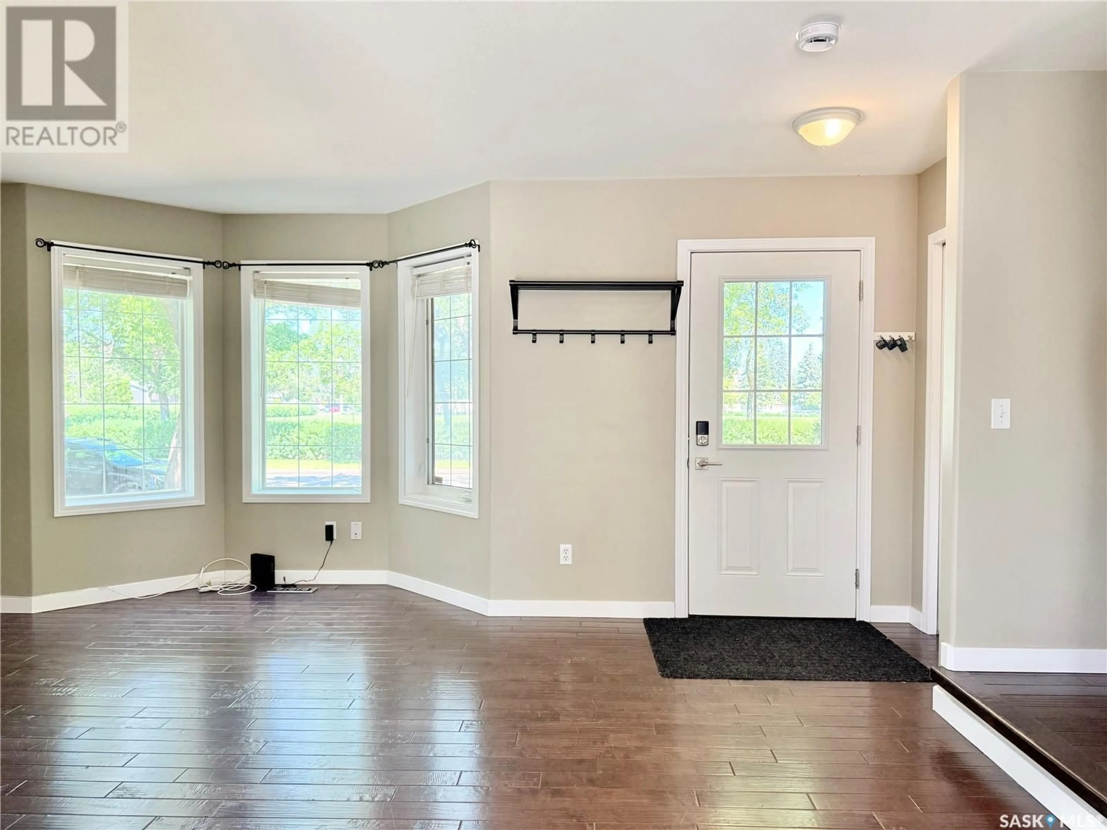 Indoor entryway for 131A 113TH STREET, Saskatoon Saskatchewan S7N1V9