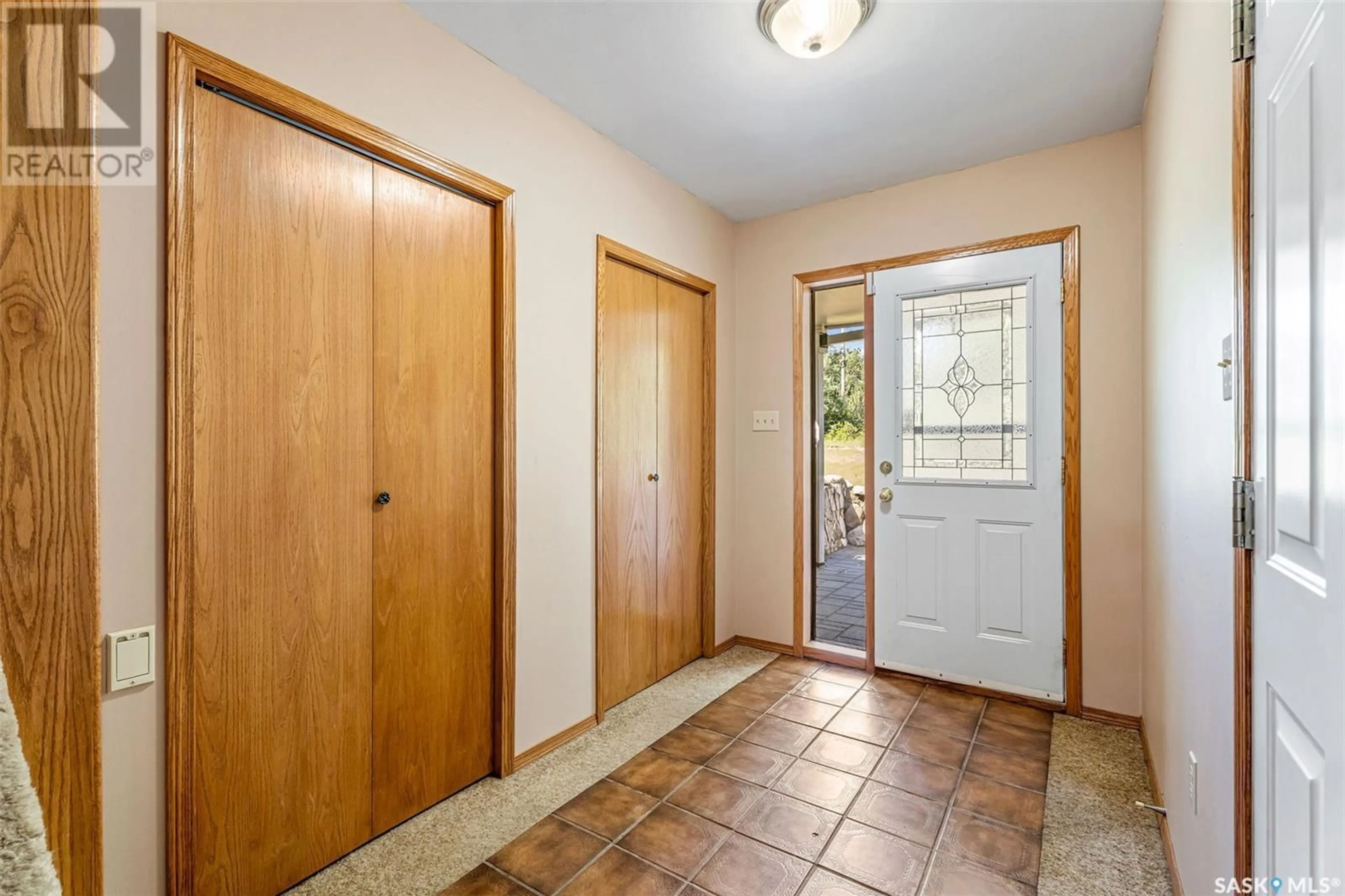 Indoor entryway for 3 MCDONALD ROAD, Prince Albert Rm No. 461 Saskatchewan S6V5R3