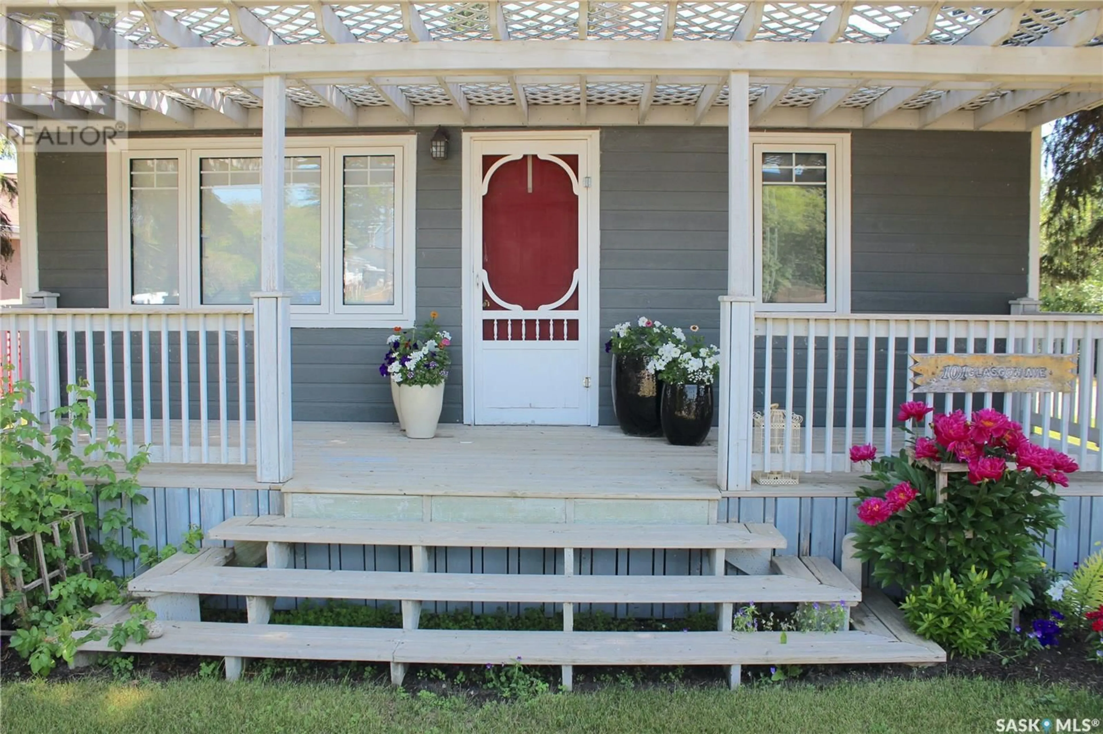 Patio, street for 101 GLASGOW AVENUE, Saltcoats Saskatchewan S0A3R0