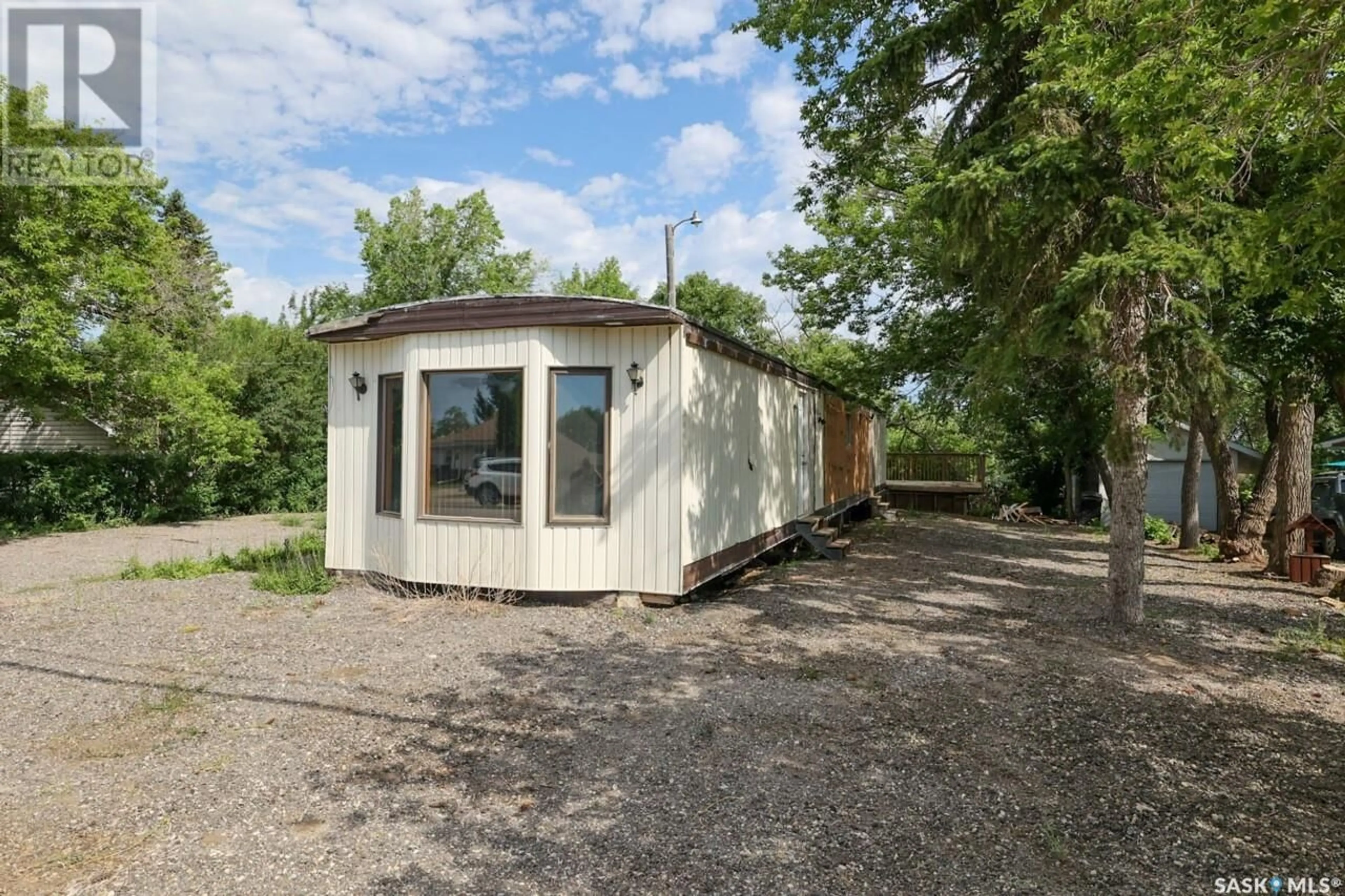 Shed for 104 NICOLL AVENUE, Regina Beach Saskatchewan S0G4C0