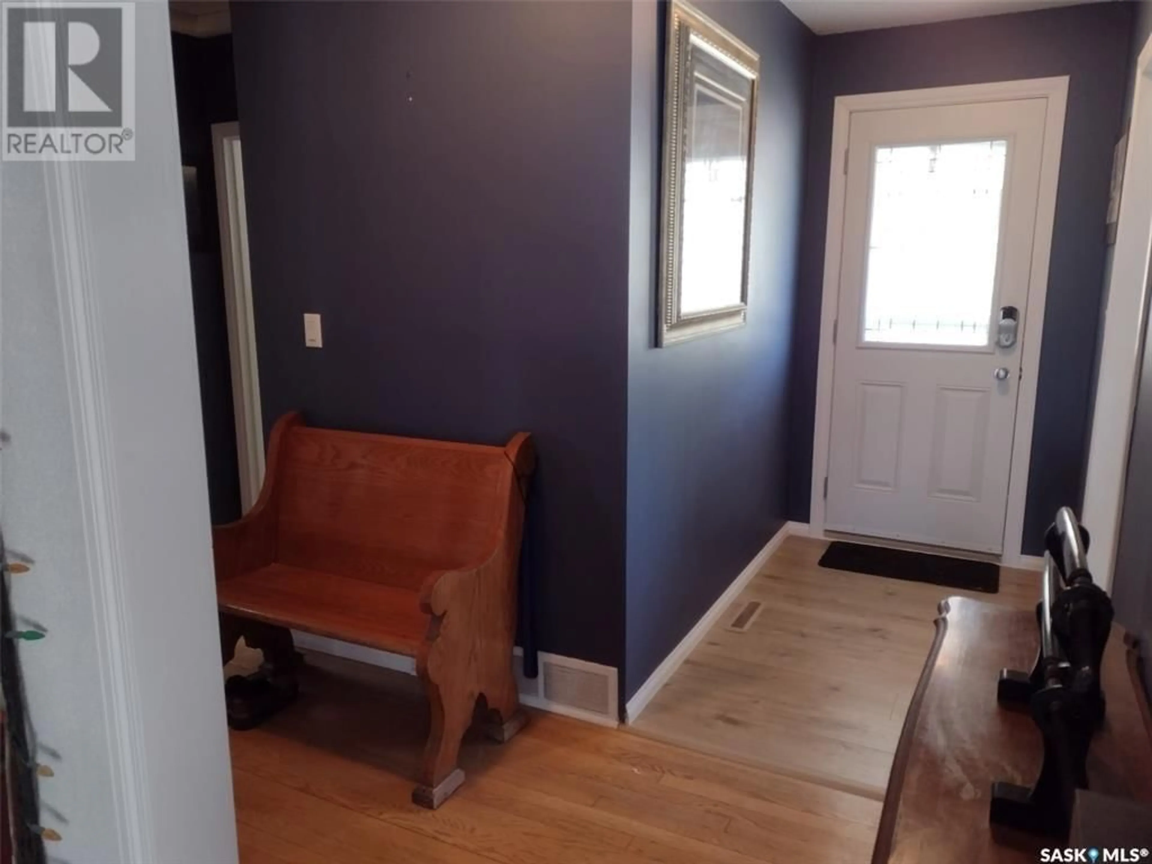 Indoor entryway for 1902 WESTVIEW PLACE, Estevan Saskatchewan S4A0J3