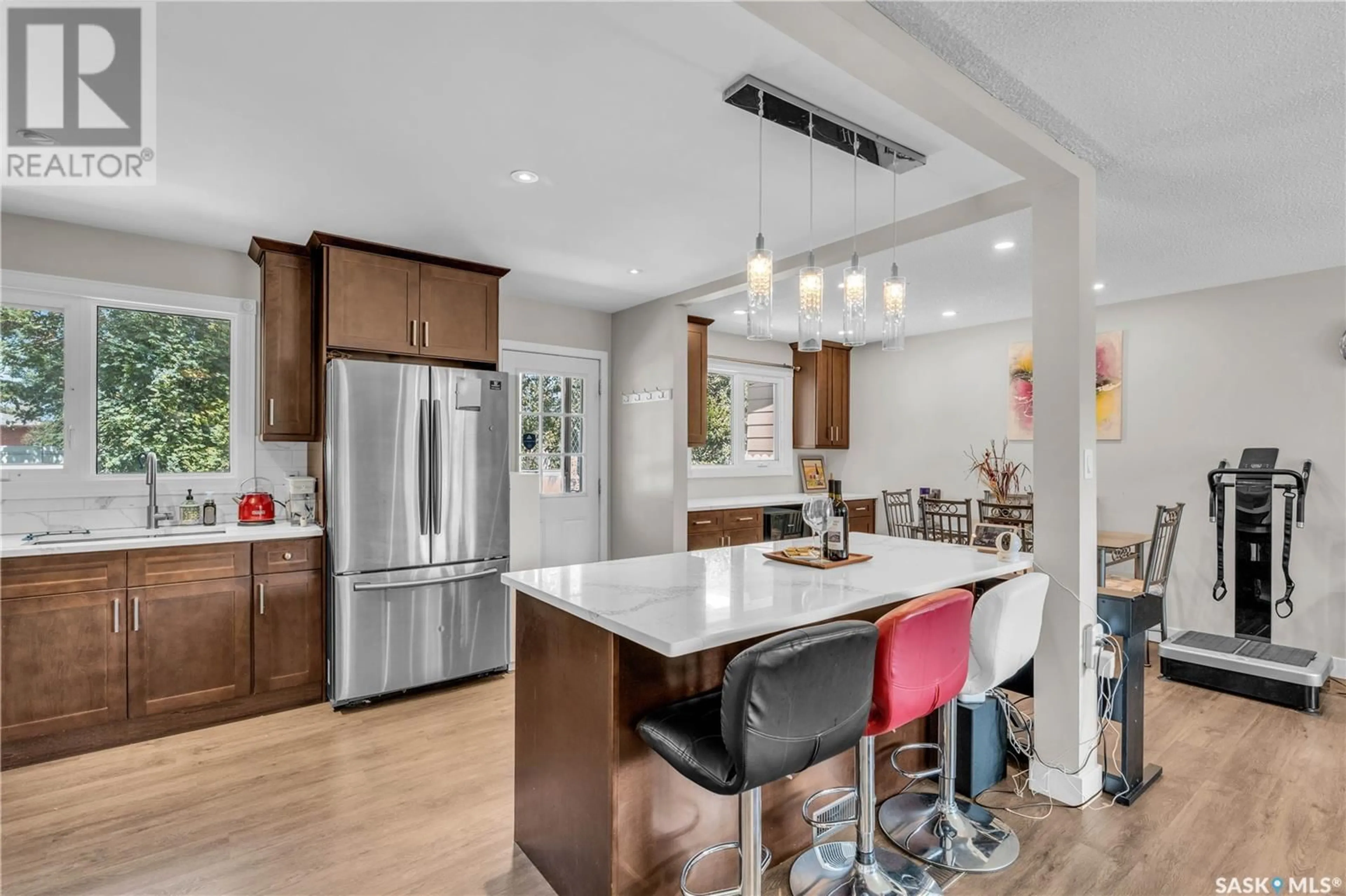 Open concept kitchen, unknown for 2305 TAYLOR STREET, Saskatoon Saskatchewan S7H1W8