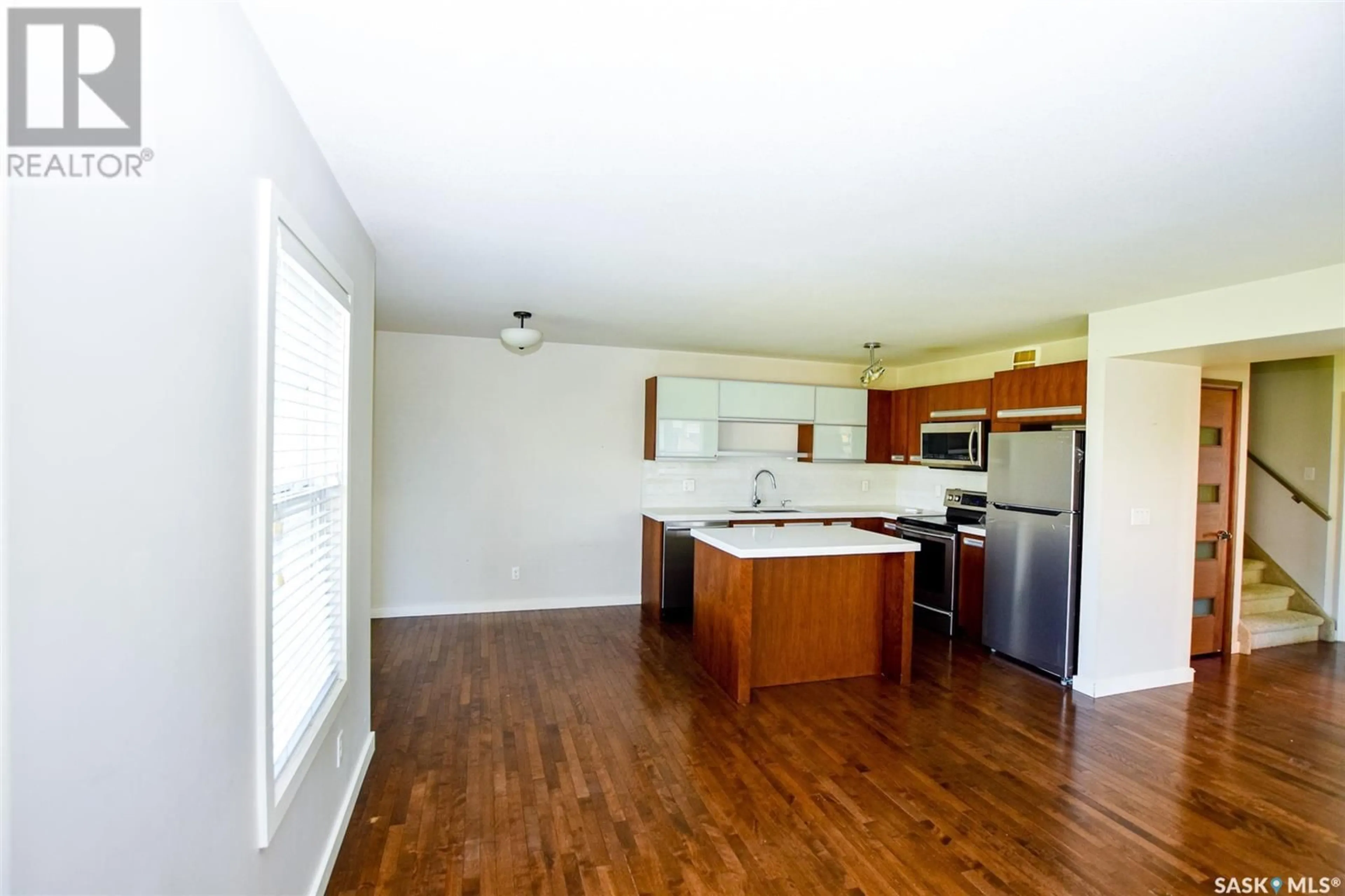 Standard kitchen, wood/laminate floor for 1303 - 425 PATON CRESCENT, Saskatoon Saskatchewan S7W0P7