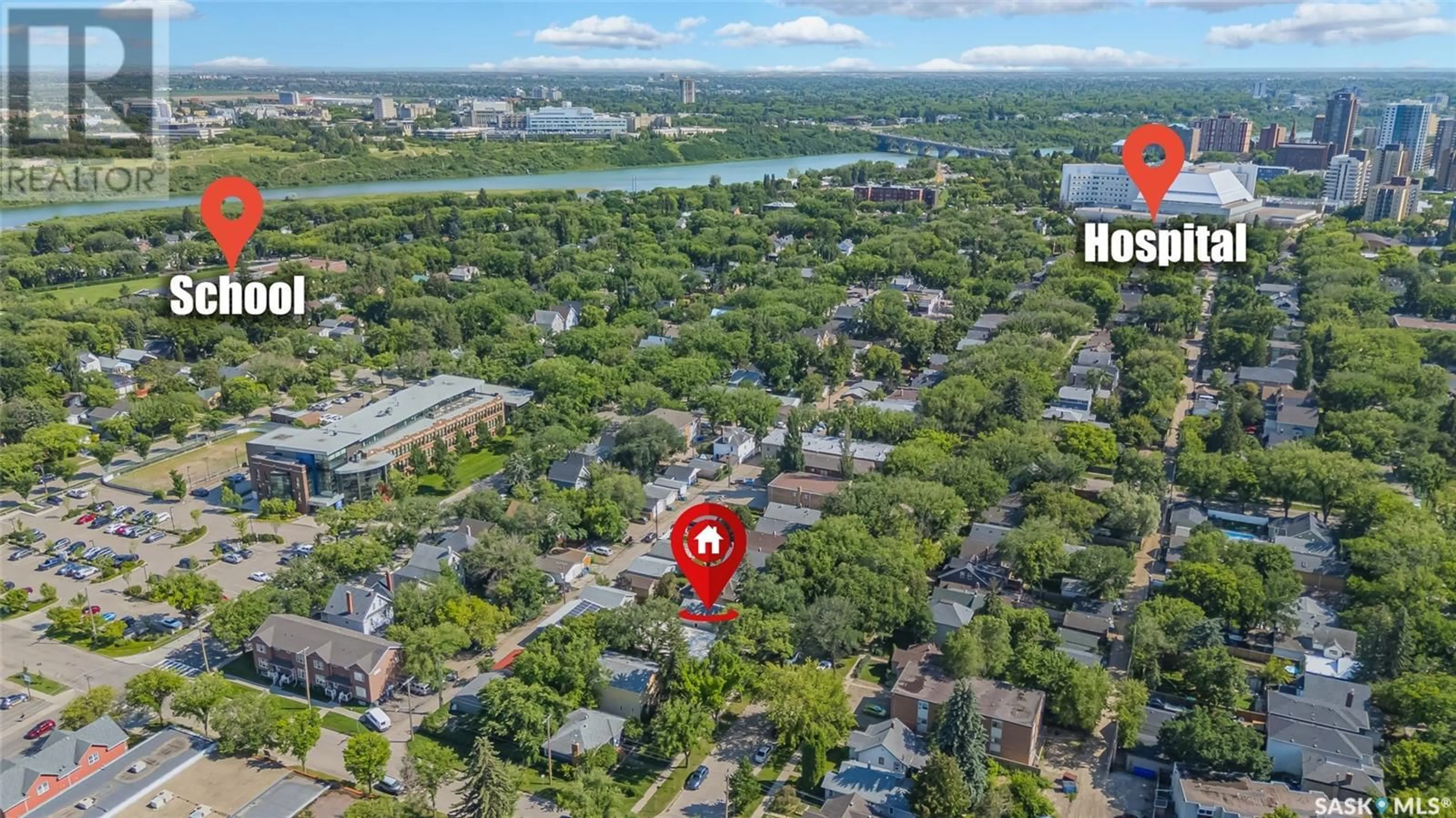 A pic from outside/outdoor area/front of a property/back of a property/a pic from drone, unknown for 924 6TH AVENUE, Saskatoon Saskatchewan S7K2T4