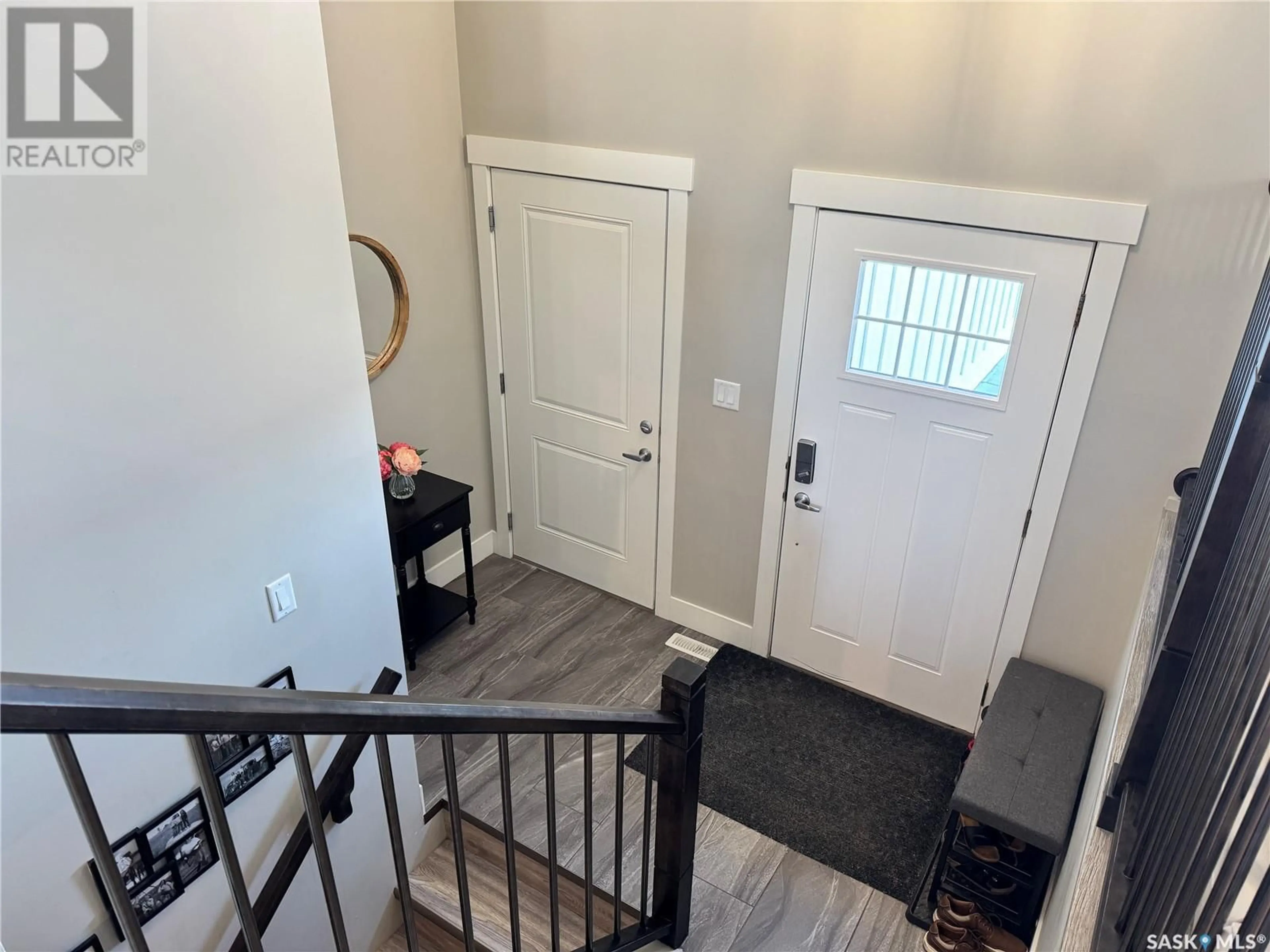 Indoor entryway for 809 WEIR CRESCENT, Warman Saskatchewan S0K4S4