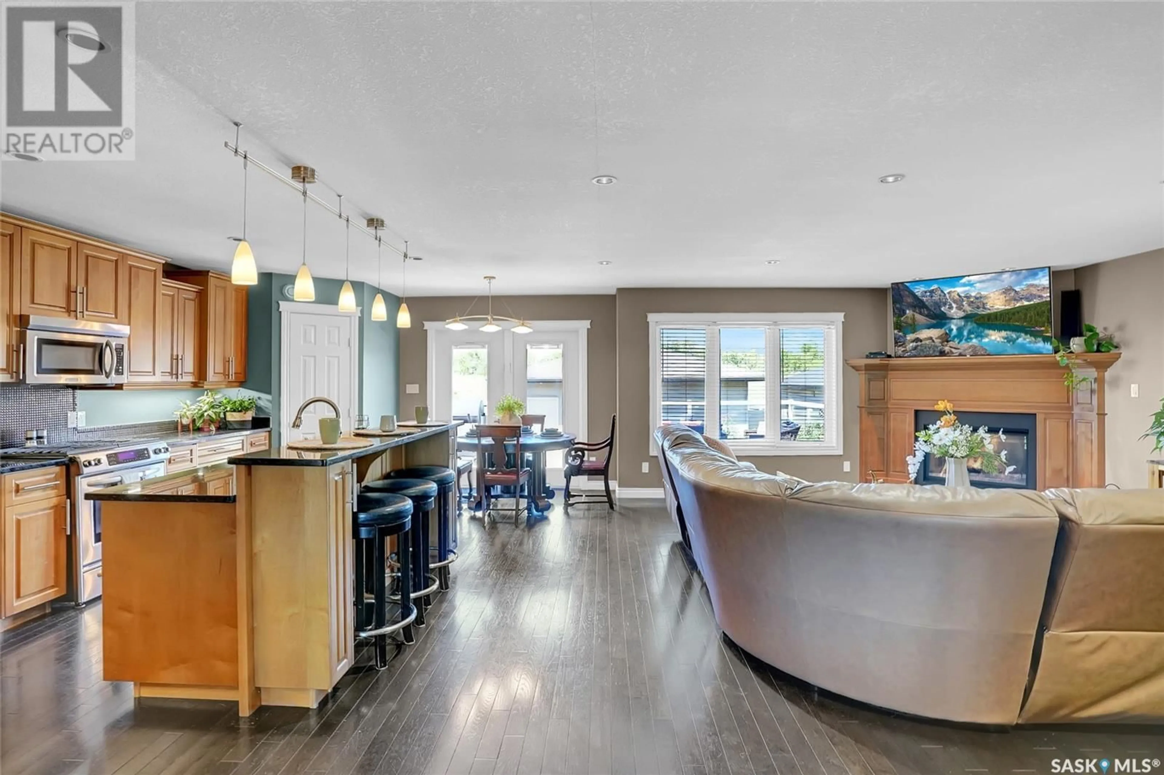 Open concept kitchen, unknown for 289 WOOD LILY DRIVE, Moose Jaw Saskatchewan S6J1N9