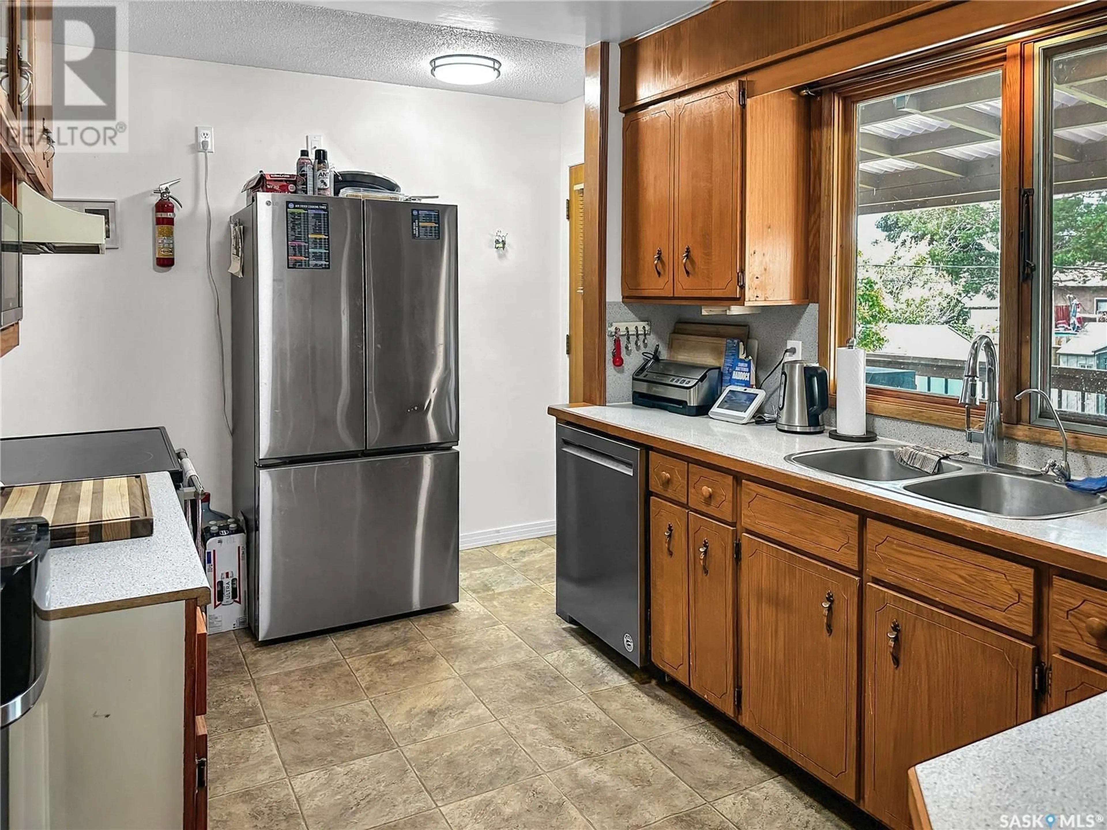 Standard kitchen, ceramic/tile floor for 2081 102ND STREET, North Battleford Saskatchewan S9A1H8