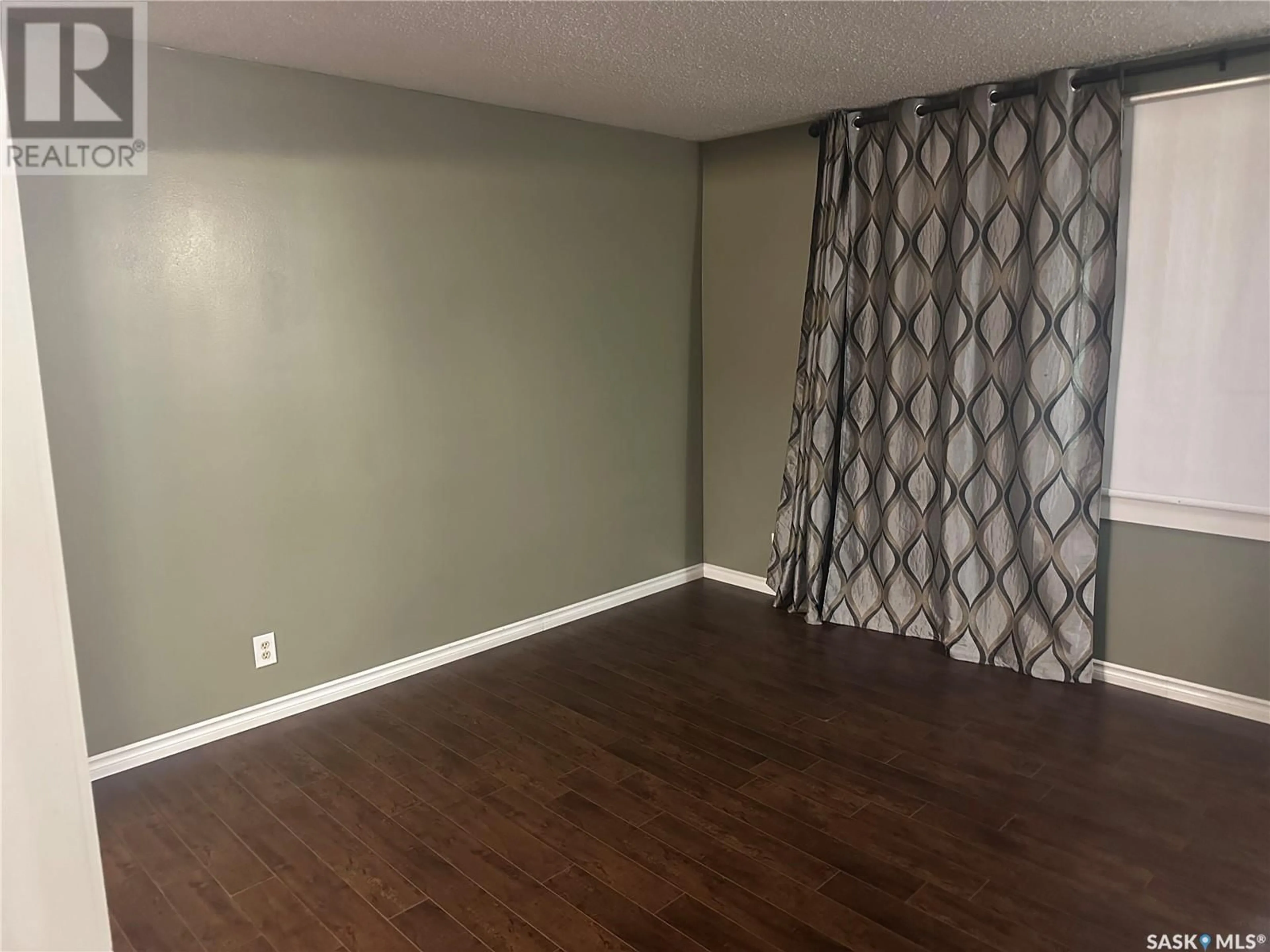A pic of a room for 2358 HALIFAX STREET, Regina Saskatchewan S4P1V4