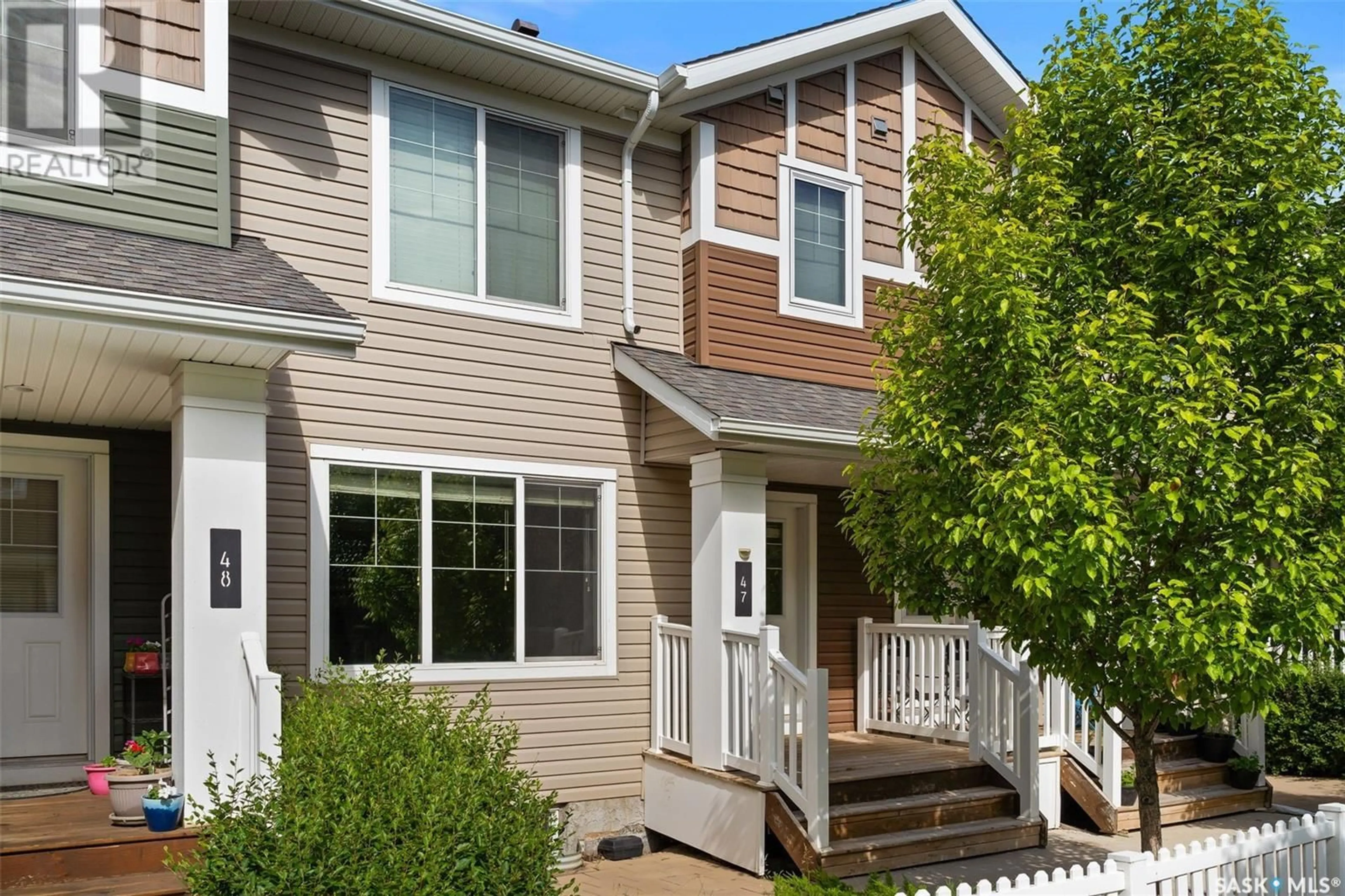 Home with vinyl exterior material, street for 47 - 5652 GORDON ROAD, Regina Saskatchewan S4W0M1