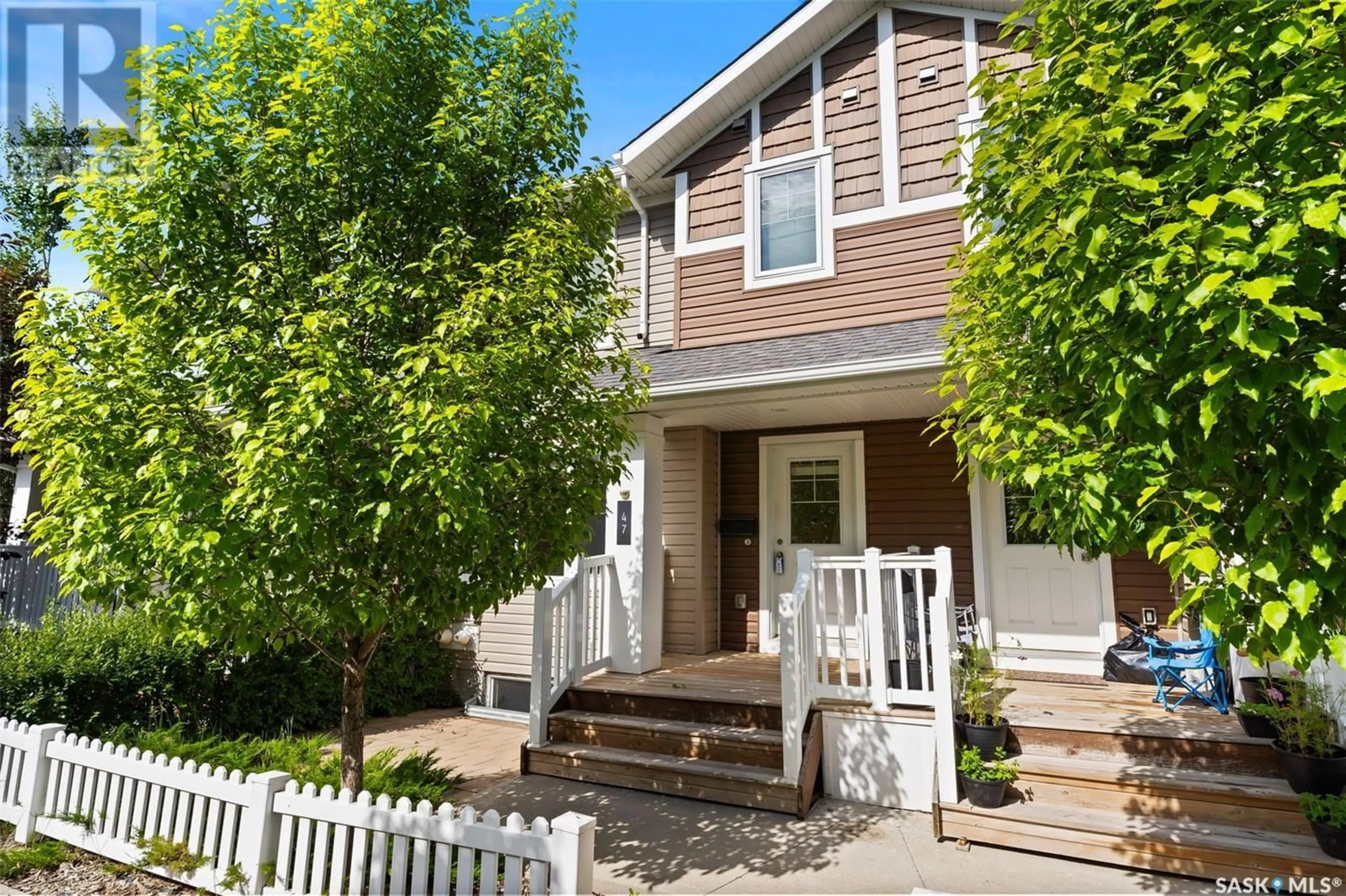 Home with vinyl exterior material, street for 47 - 5652 GORDON ROAD, Regina Saskatchewan S4W0M1