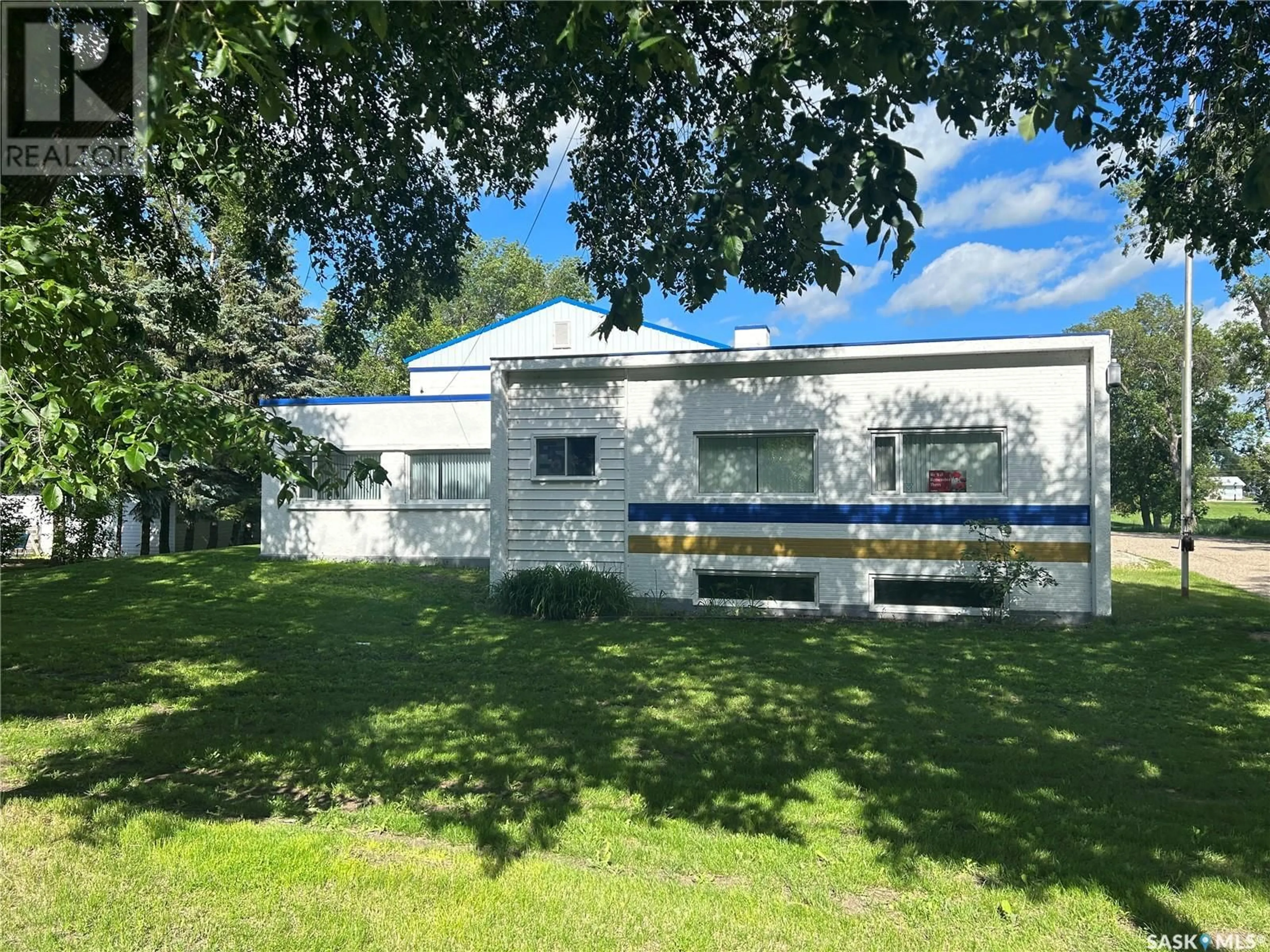 A pic from outside/outdoor area/front of a property/back of a property/a pic from drone, building for 713 STELLA STREET, Grenfell Saskatchewan S0G2B0