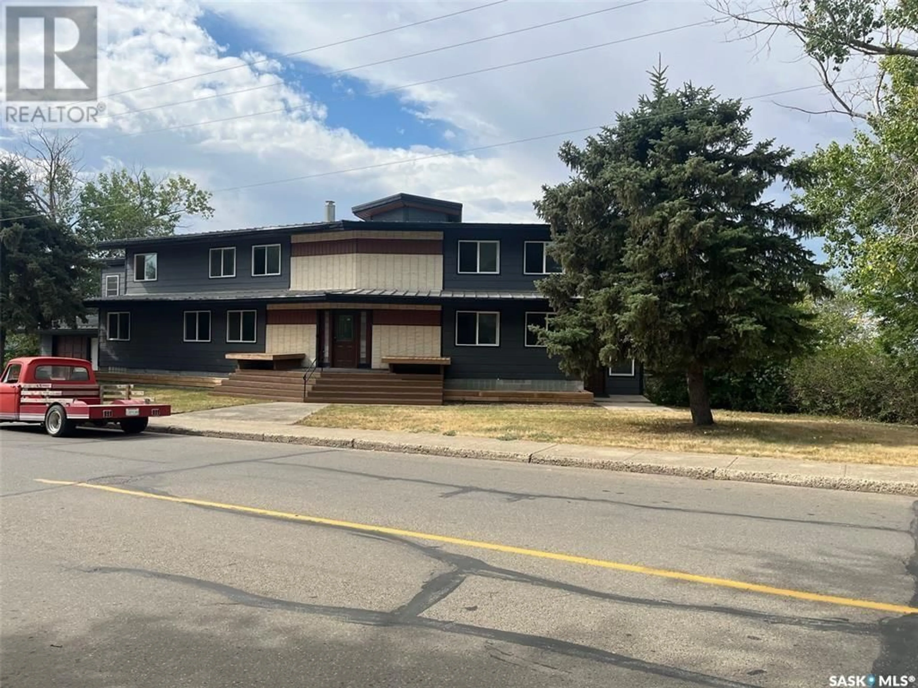 Unknown for 1130 VALLEY STREET, Estevan Saskatchewan S4A0E3
