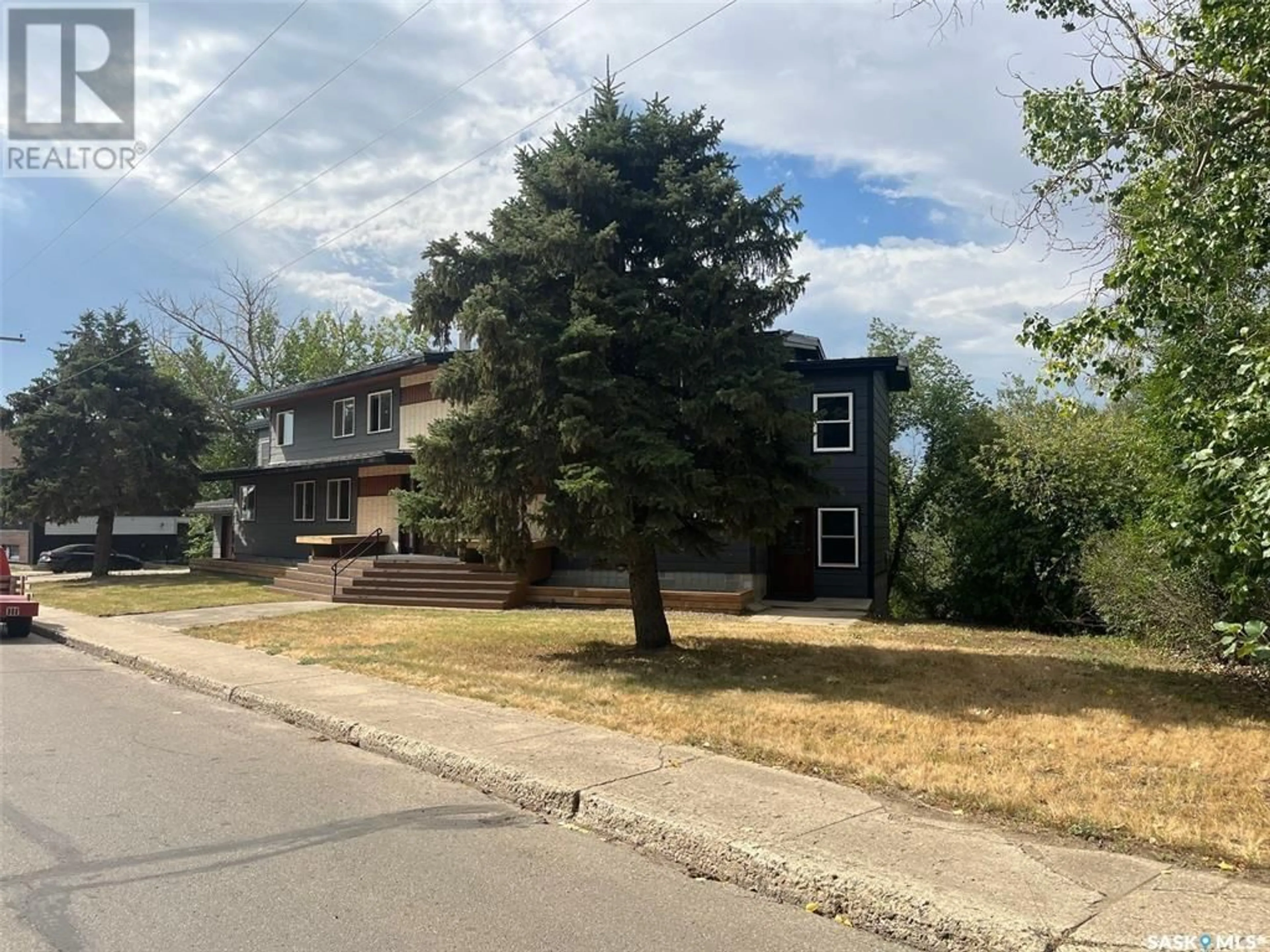 Unknown for 1130 VALLEY STREET, Estevan Saskatchewan S4A0E3