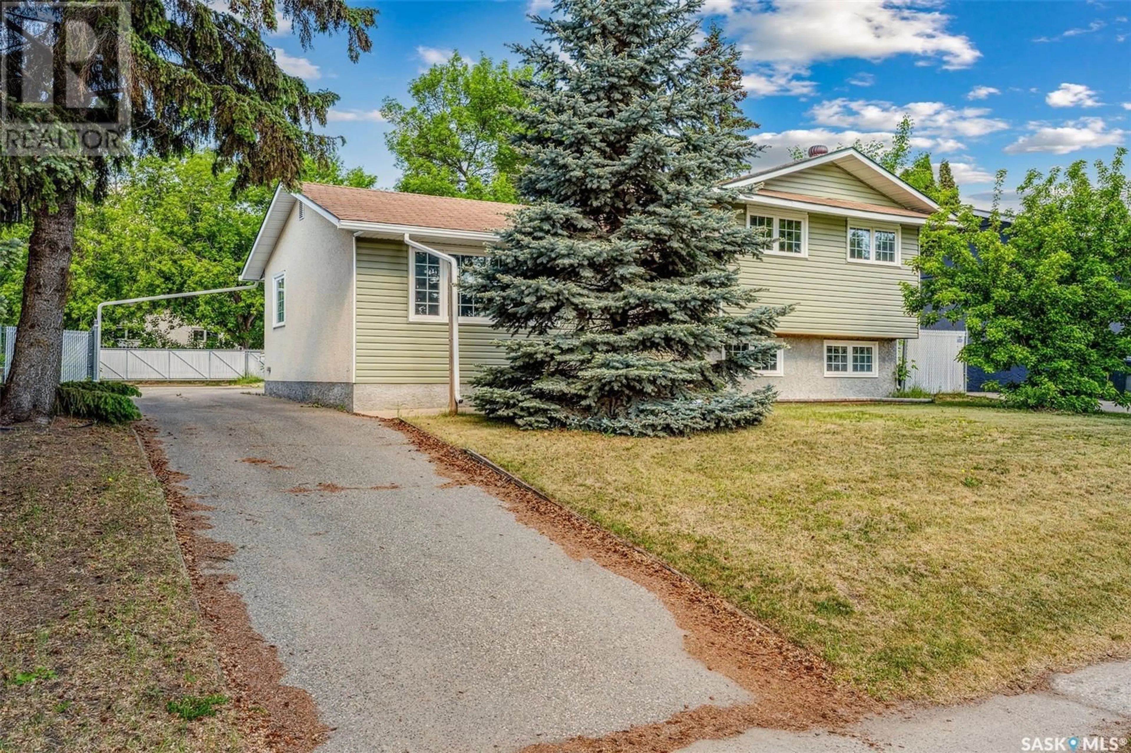 Home with vinyl exterior material, street for 2655 15TH AVENUE E, Prince Albert Saskatchewan S6V6H4