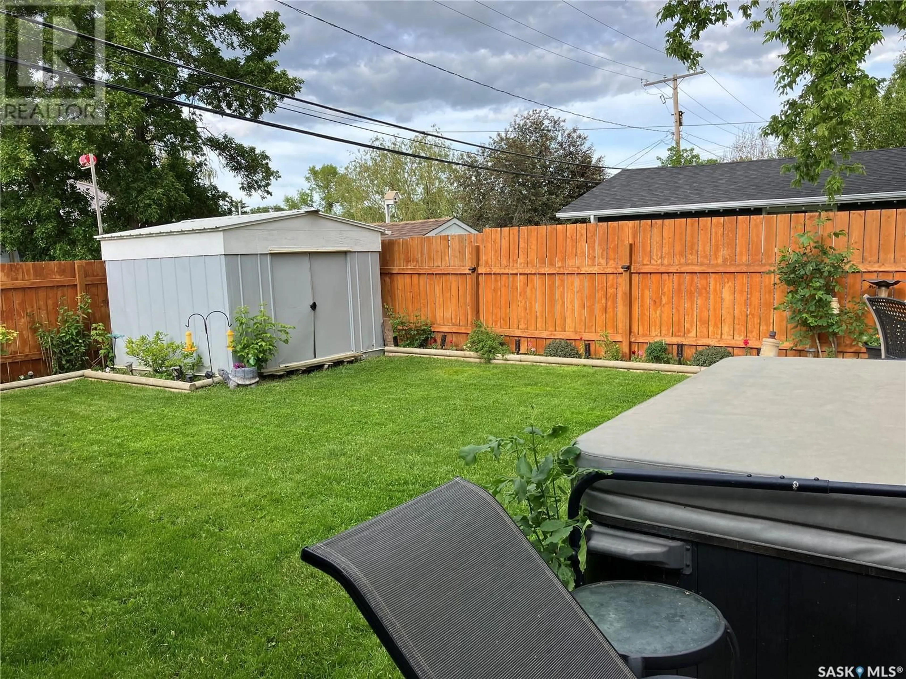 Patio, street for 215 4TH AVENUE, Assiniboia Saskatchewan S0H0B0