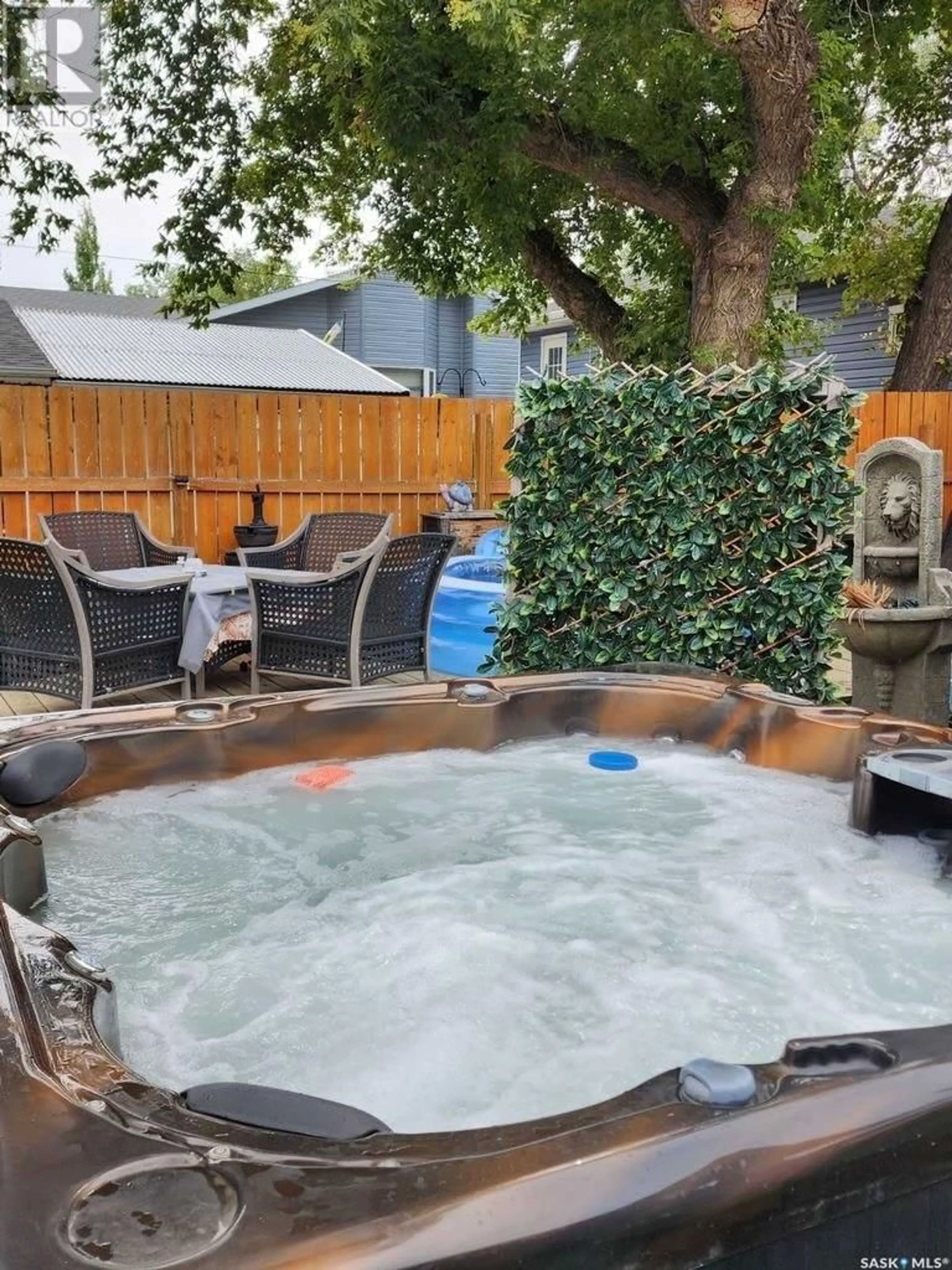Patio, street for 215 4TH AVENUE, Assiniboia Saskatchewan S0H0B0