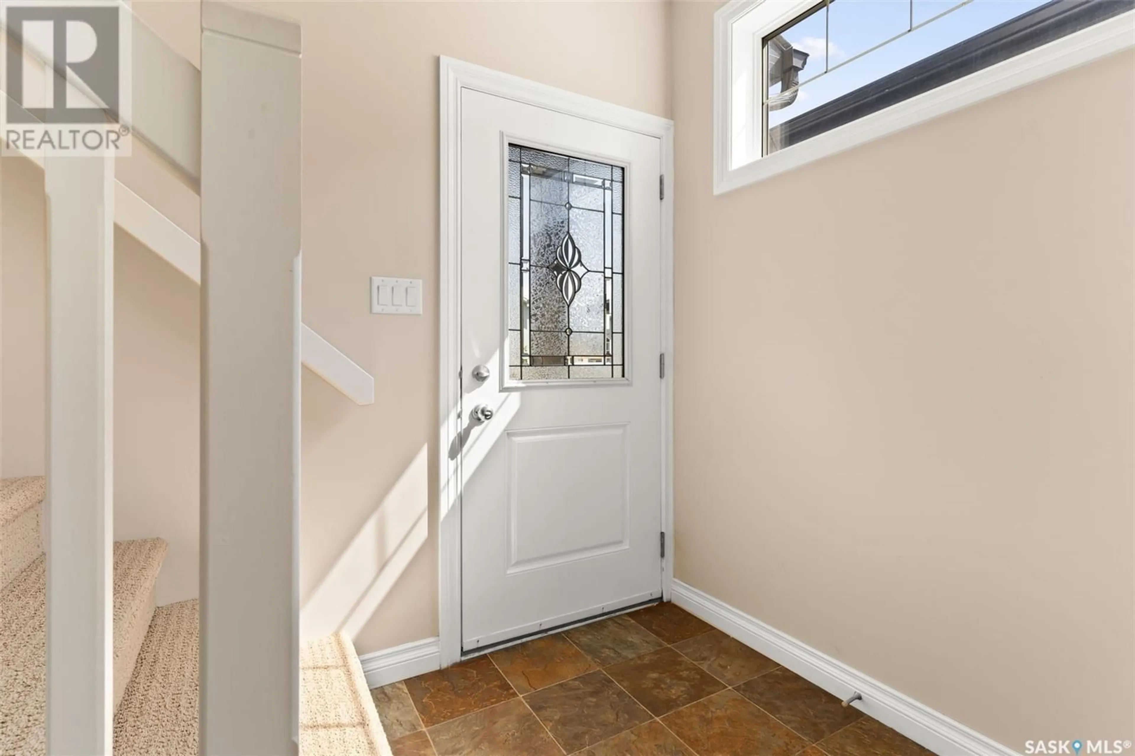 Indoor entryway for 4521 PADWICK ROAD, Regina Saskatchewan S4W0C2