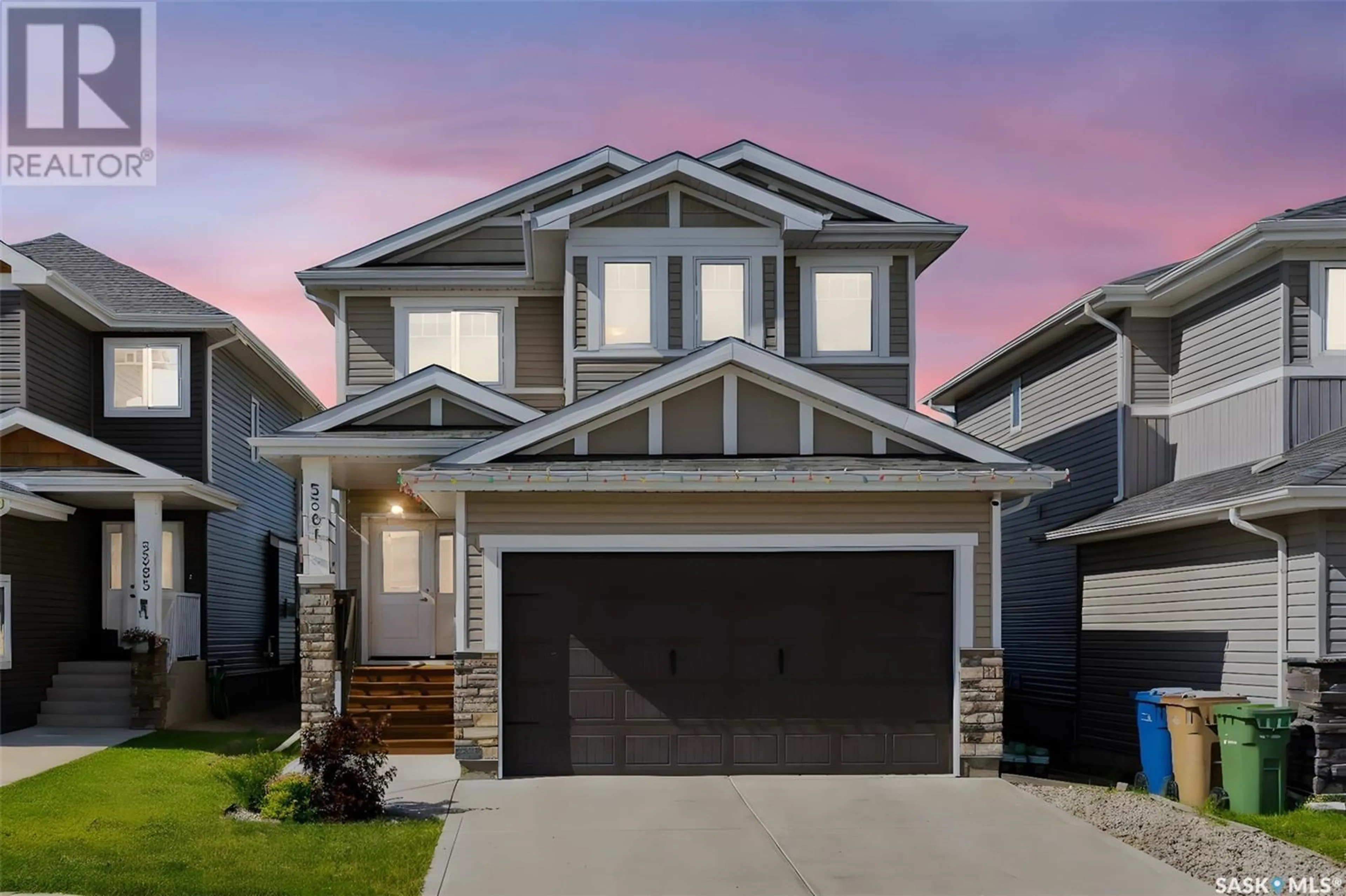 Home with vinyl exterior material, street for 5561 NORSEMAN CRESCENT, Regina Saskatchewan S4W0J8