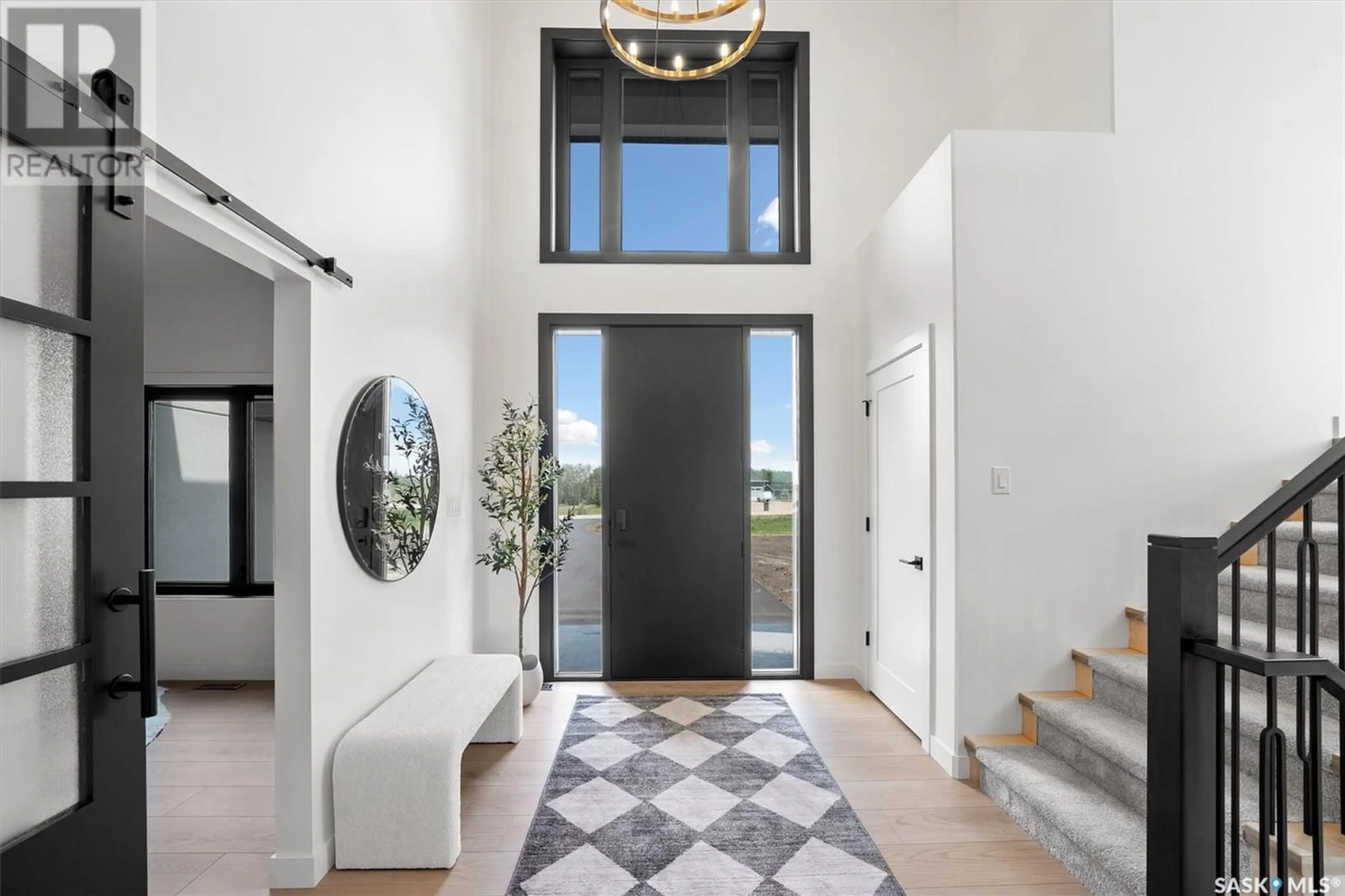 Indoor entryway for 144 GRANDVIEW TRAIL, Corman Park Rm No. 344 Saskatchewan S7H0W5