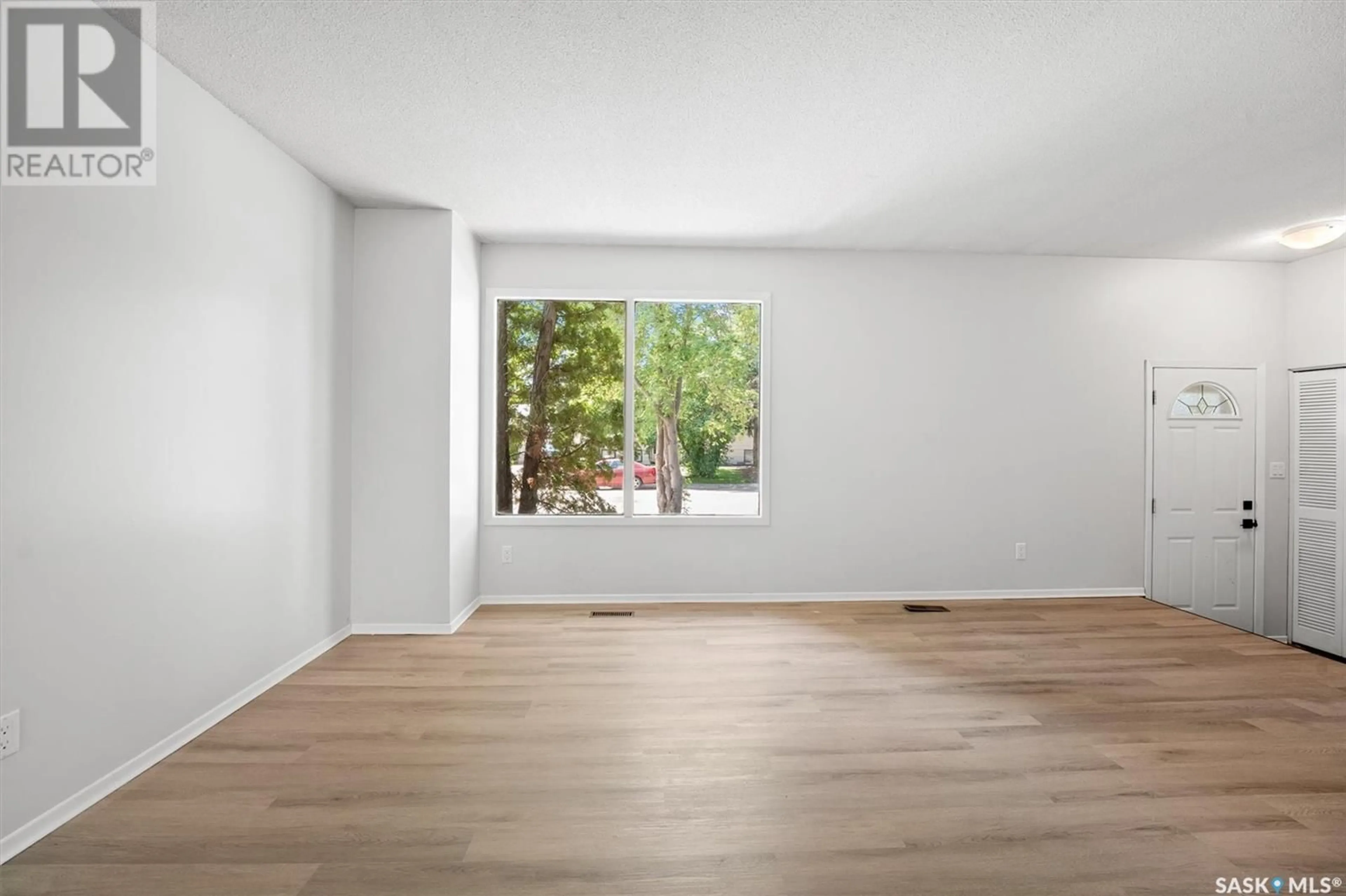 A pic of a room for 1895 EASTHILL, Saskatoon Saskatchewan S7J3C2