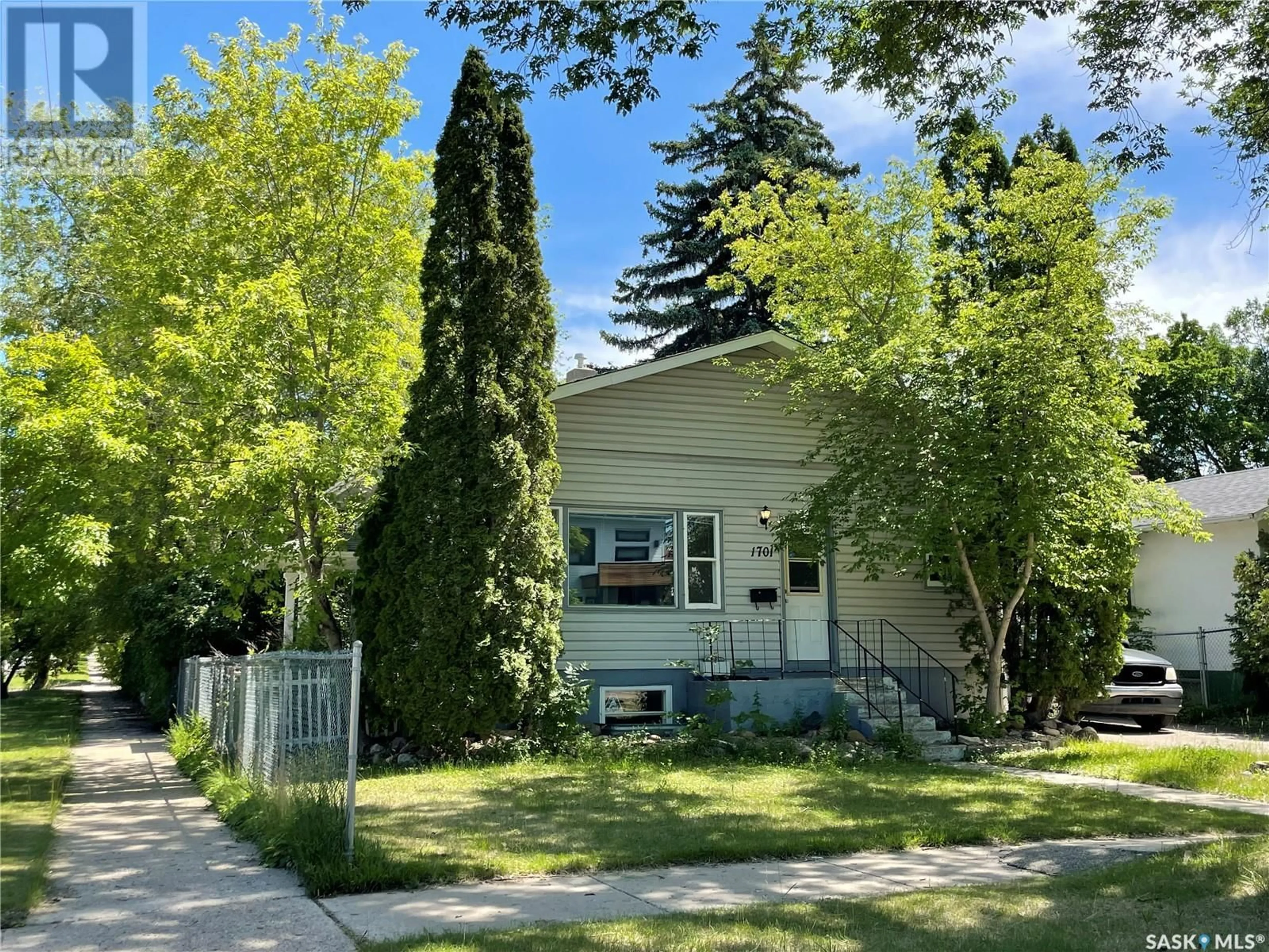 A pic from outside/outdoor area/front of a property/back of a property/a pic from drone, street for 1701 COY AVENUE, Saskatoon Saskatchewan S7M0H8