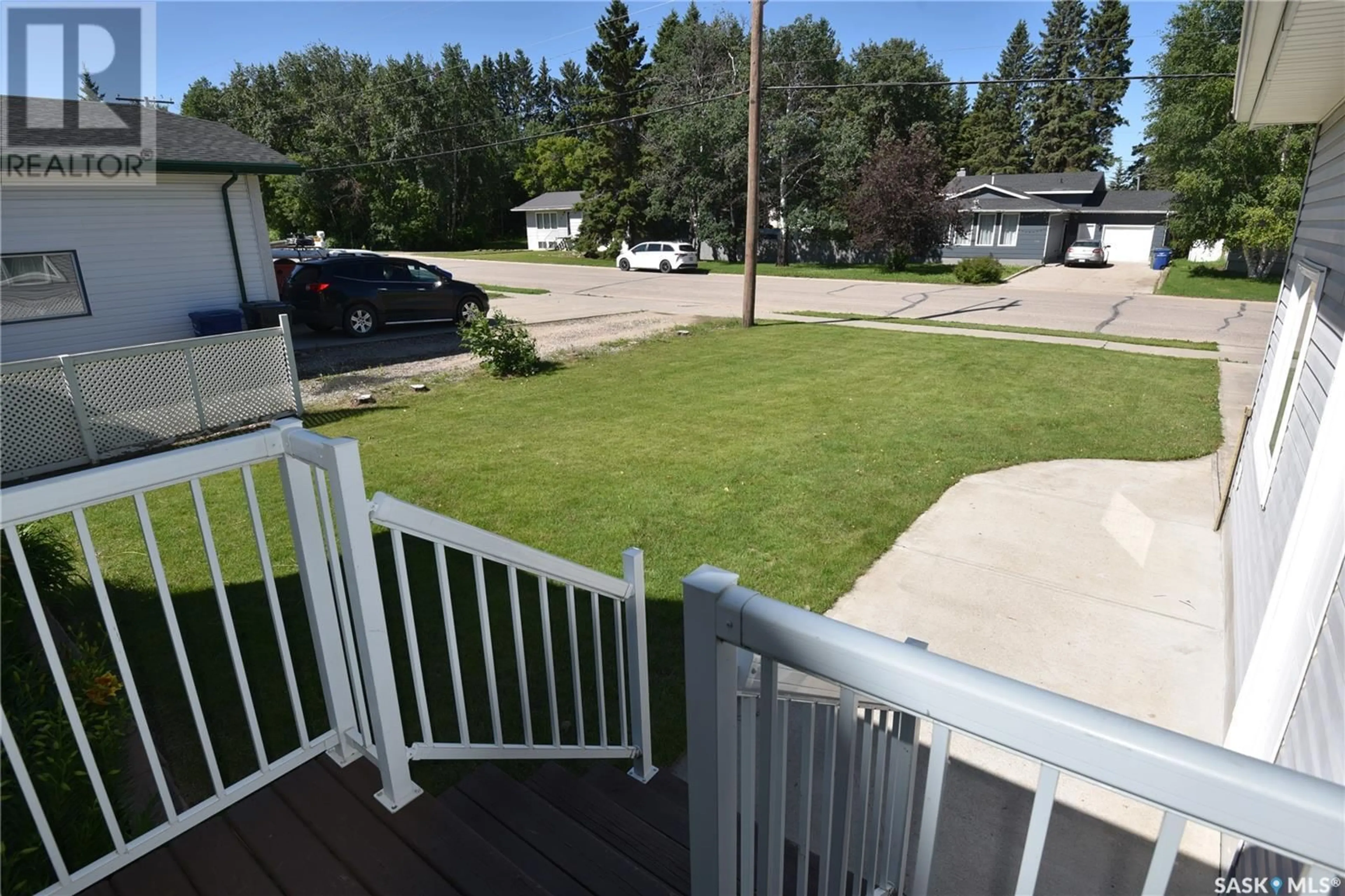 A pic from outside/outdoor area/front of a property/back of a property/a pic from drone, unknown for 113 6TH STREET, Nipawin Saskatchewan S0E1E0