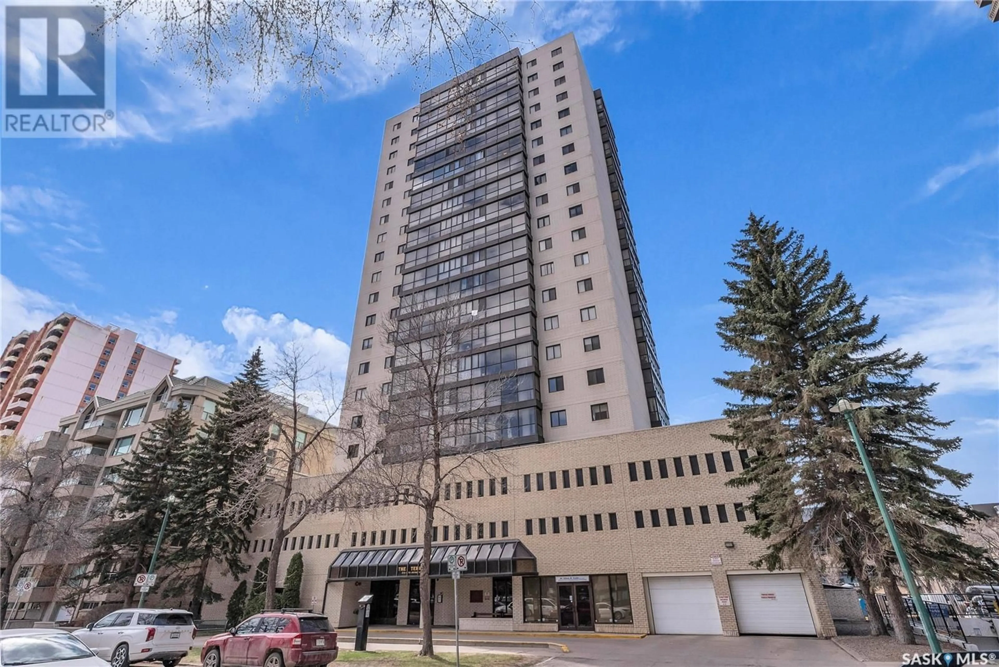 Indoor foyer for N - 1402 315 5TH AVENUE, Saskatoon Saskatchewan S7K5Z8