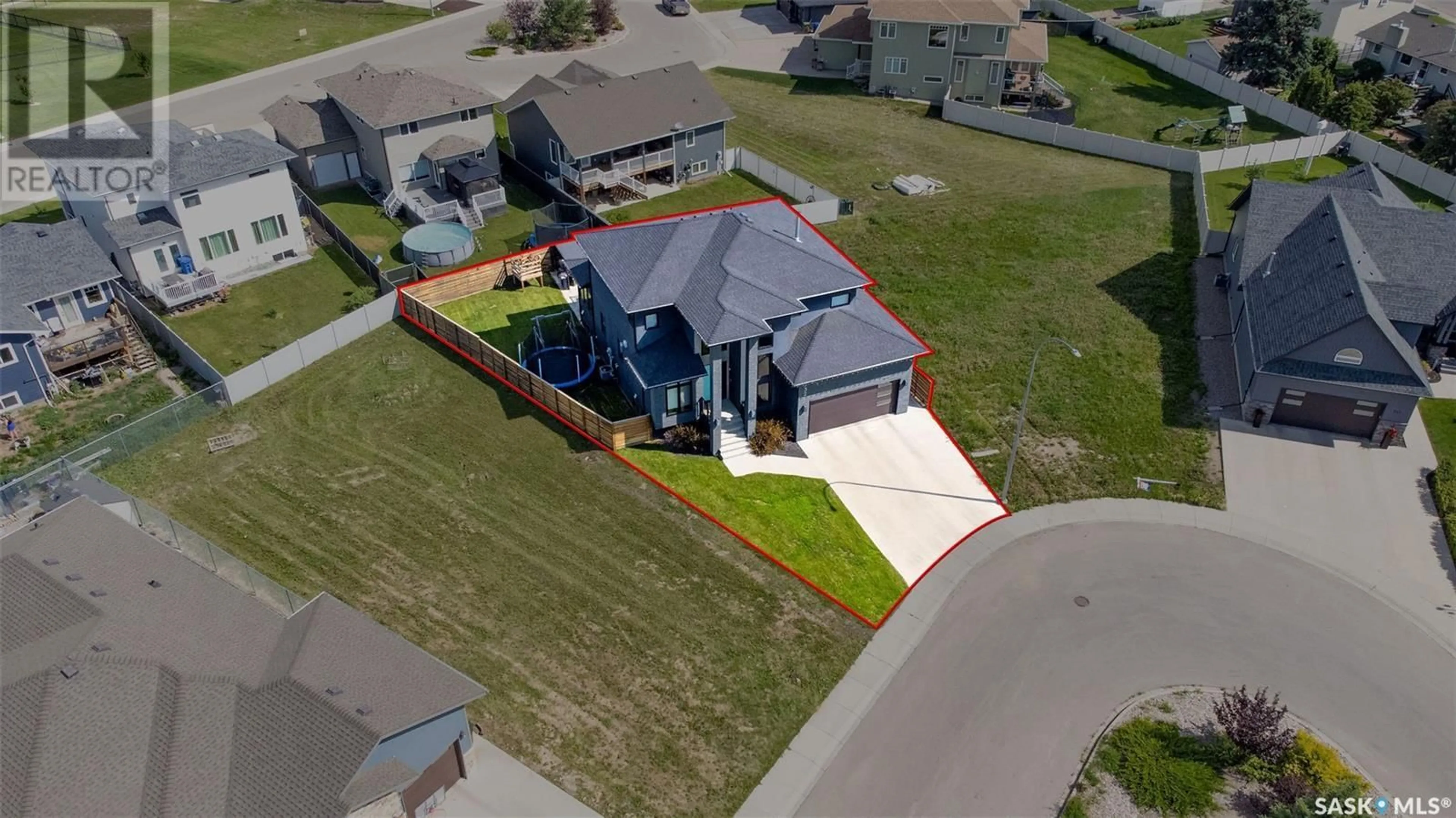 A pic from outside/outdoor area/front of a property/back of a property/a pic from drone, street for 732 32ND STREET, Prince Albert Saskatchewan S6V7H7