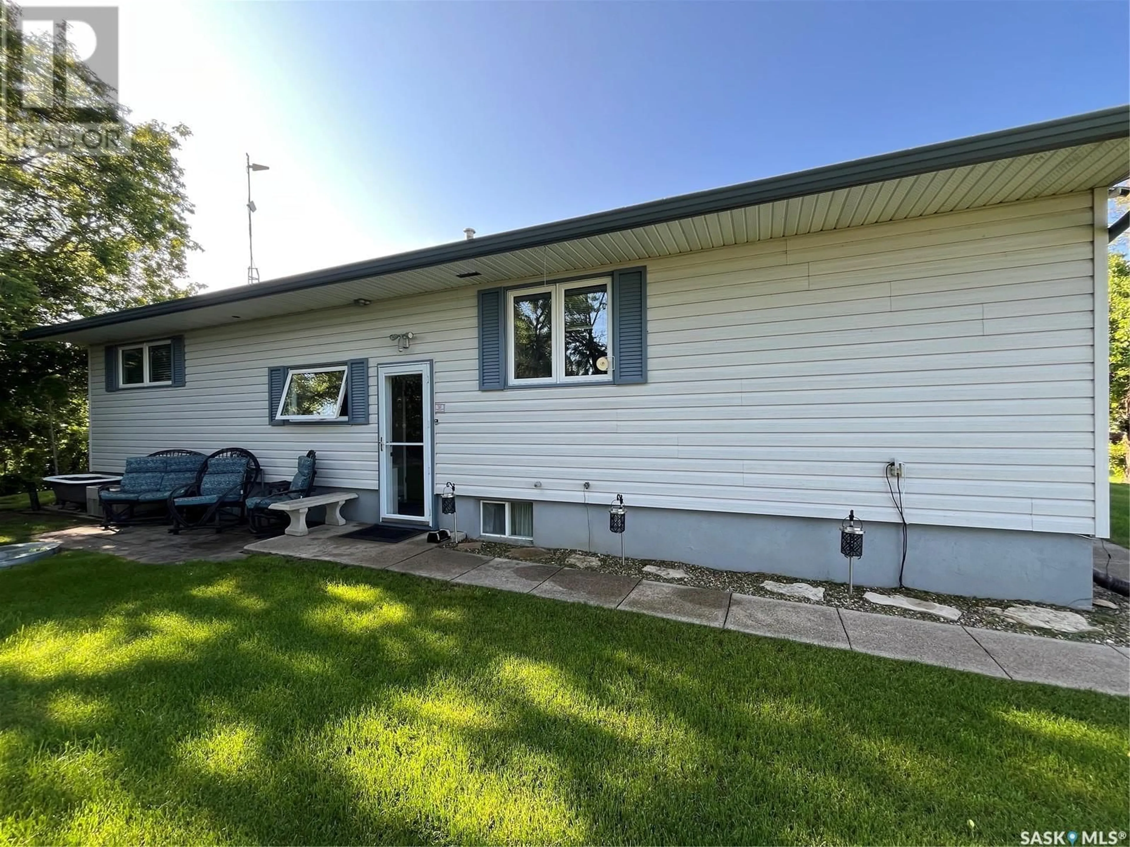Home with vinyl exterior material, unknown for 12.10 BALON ACREAGE, Invergordon Rm No. 430 Saskatchewan S0K4K0