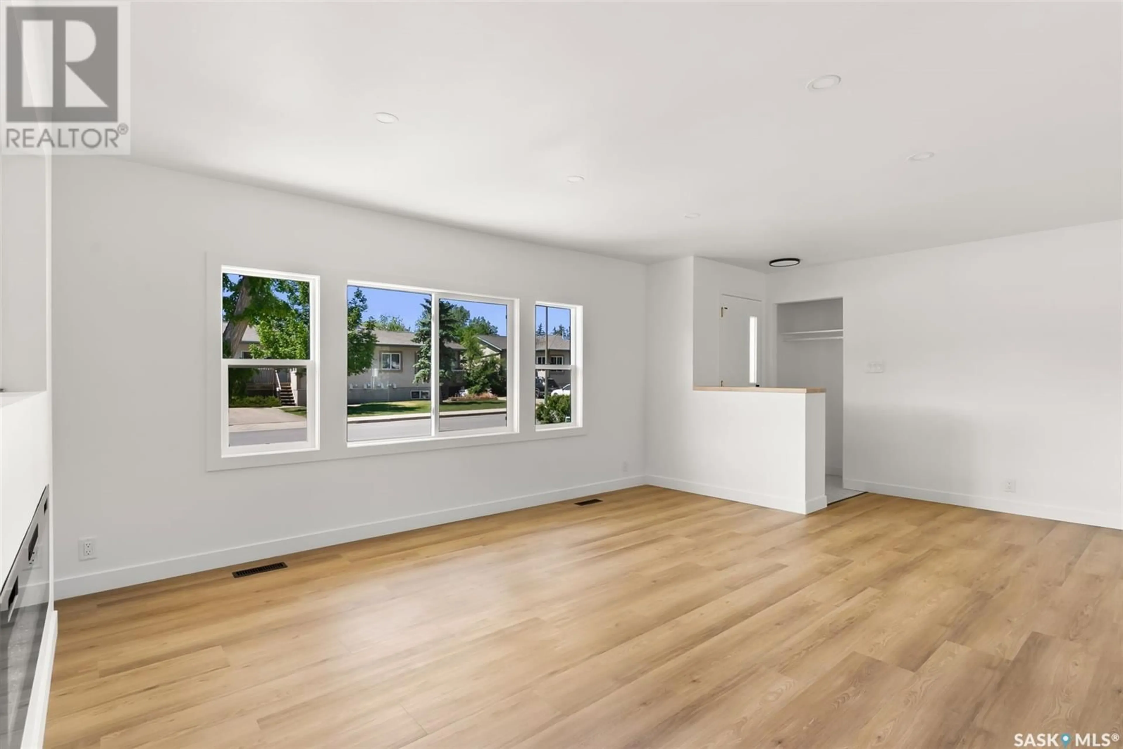 A pic of a room for 731 CONNAUGHT STREET, Regina Saskatchewan S4T4S5